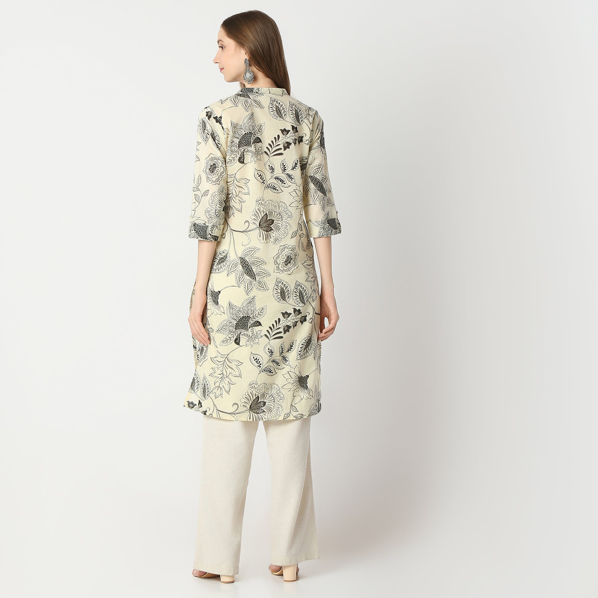 Straight Fit Floral Print Knee Length Kurta