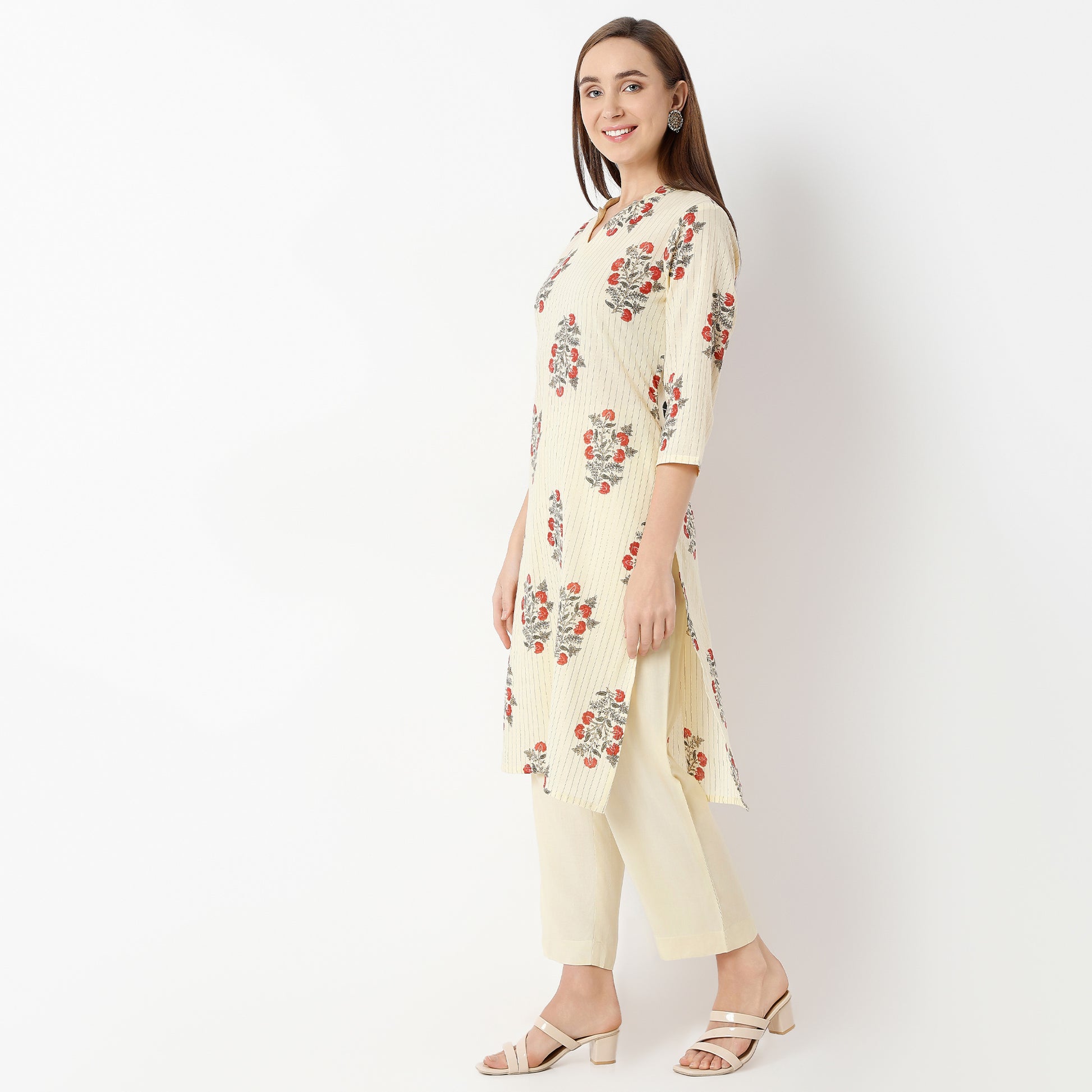 Straight Fit Printed V-Neck Kurta