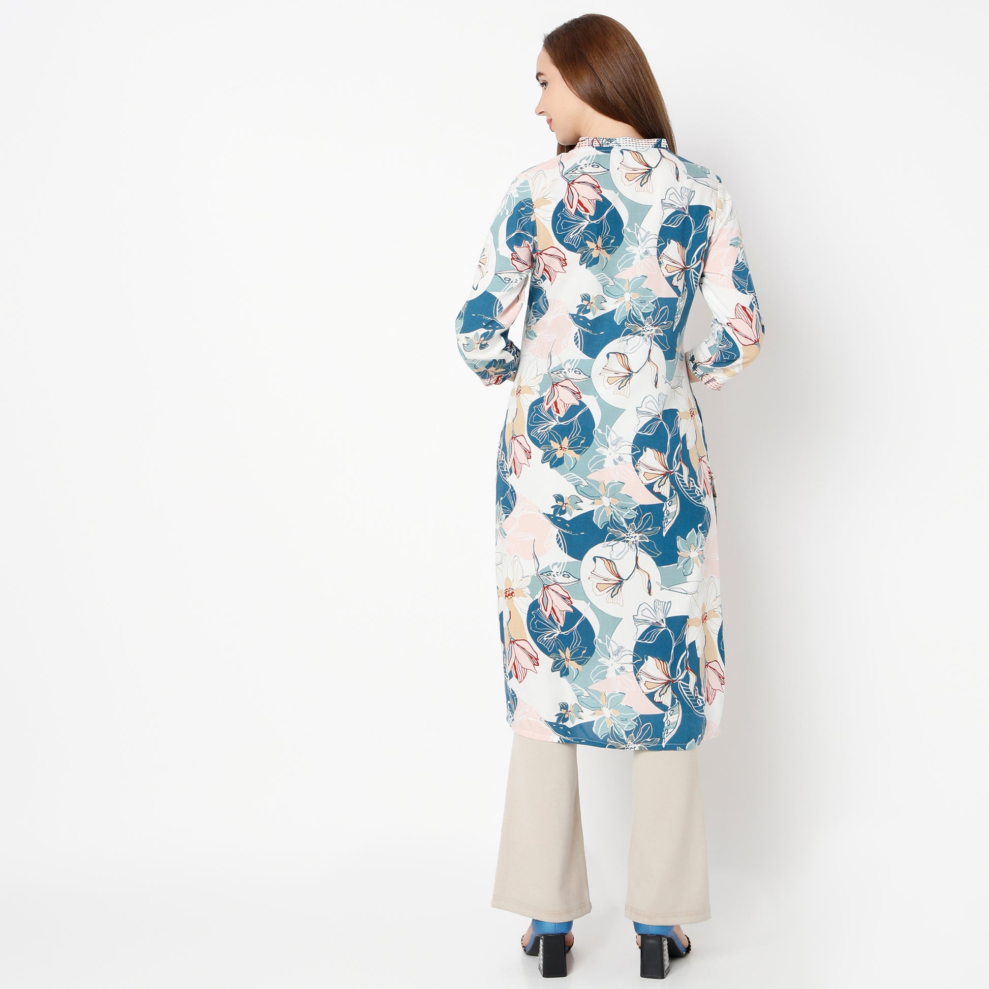 Straight Fit Printed V-Neck Kurta