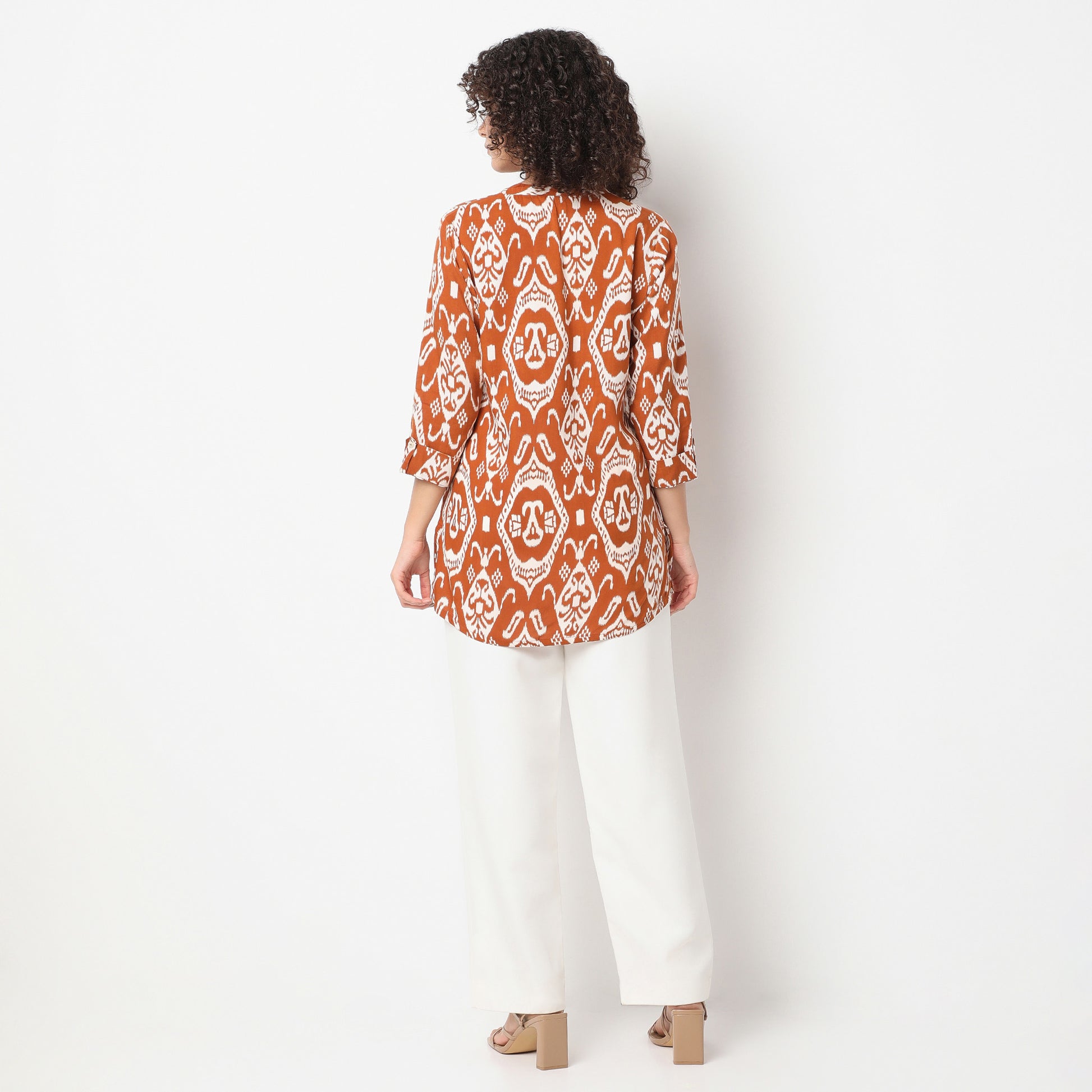 Straight Fit Printed Band Neck Kurta