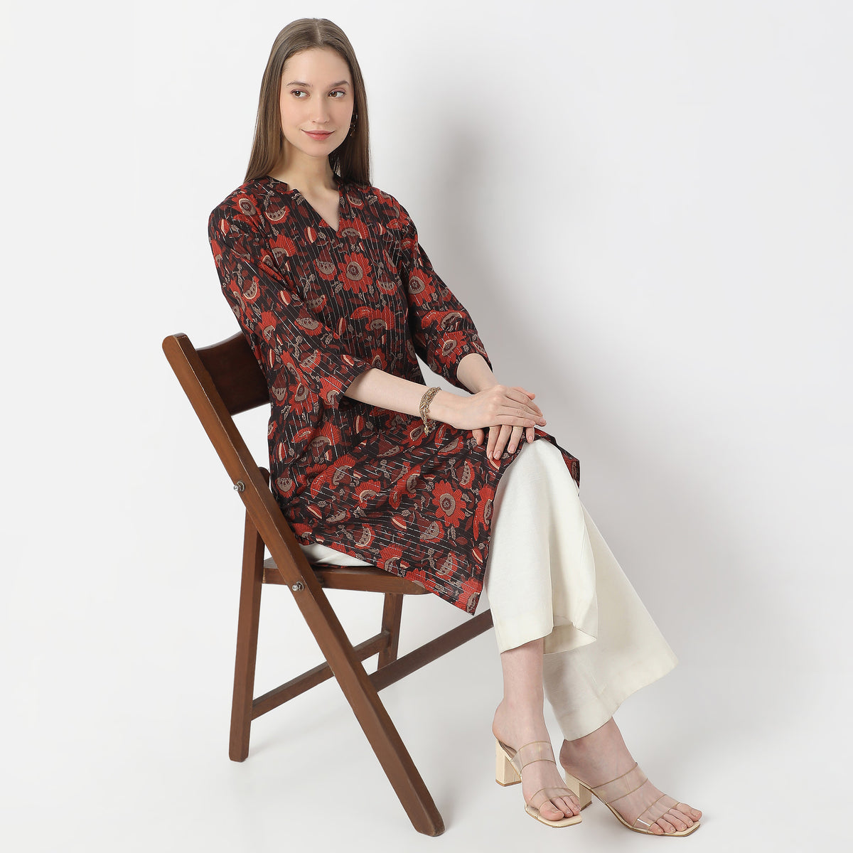 Below Knee Printed V-Neck Straight Kurta