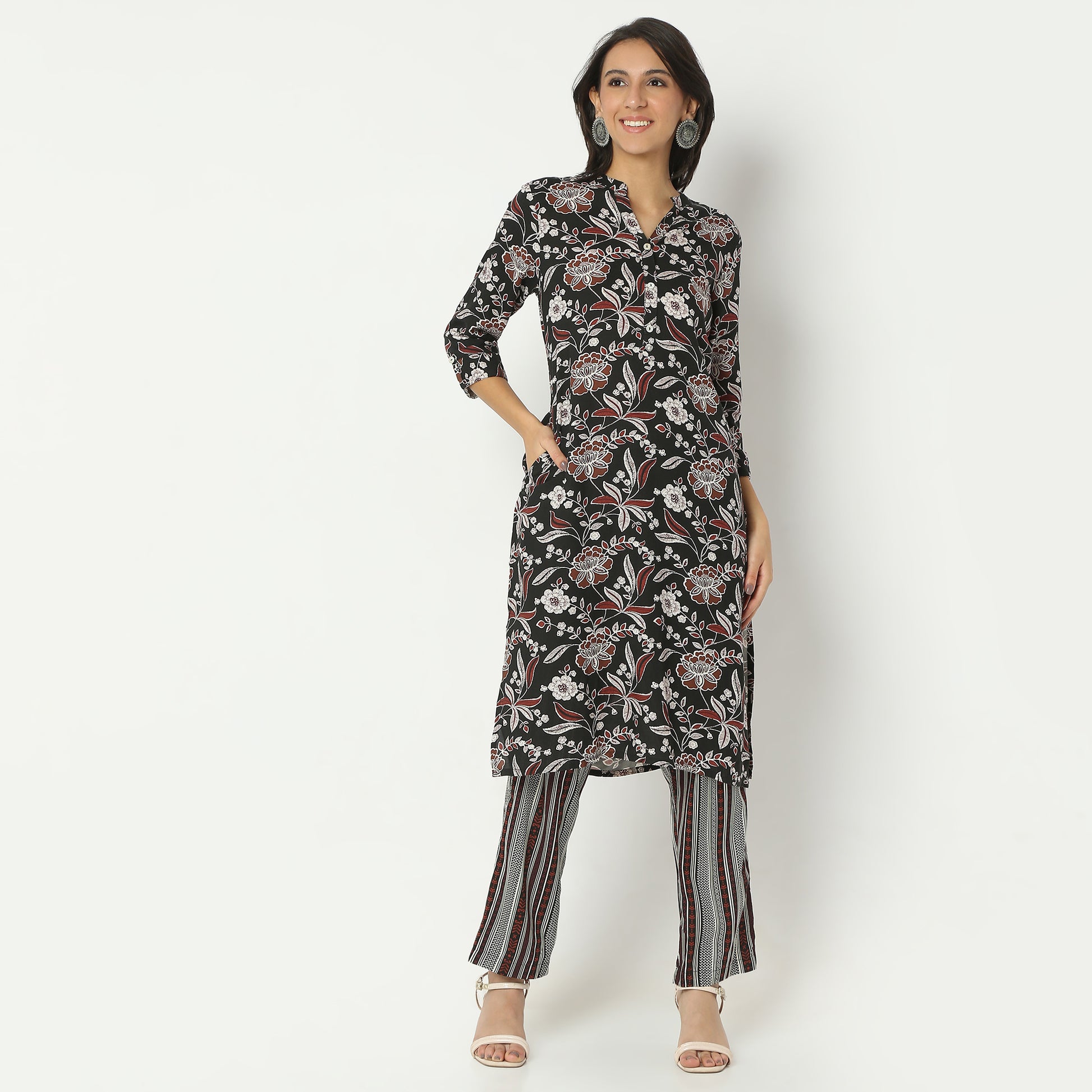 Regular Fit Printed Band Collar Below Knee Kurta