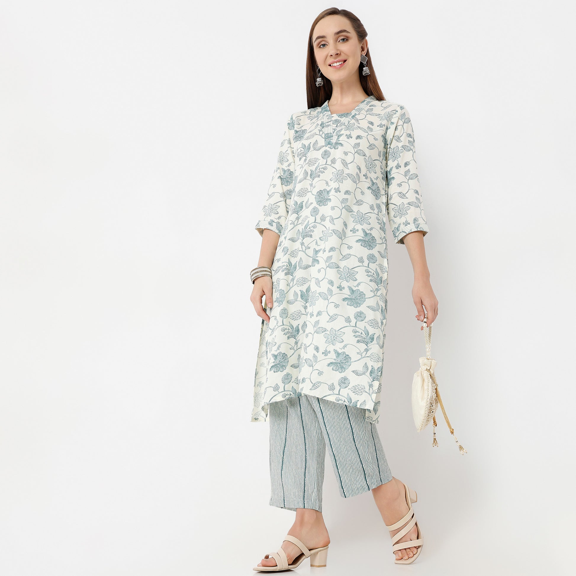 Regular Fit Printed V-Neck Kurta