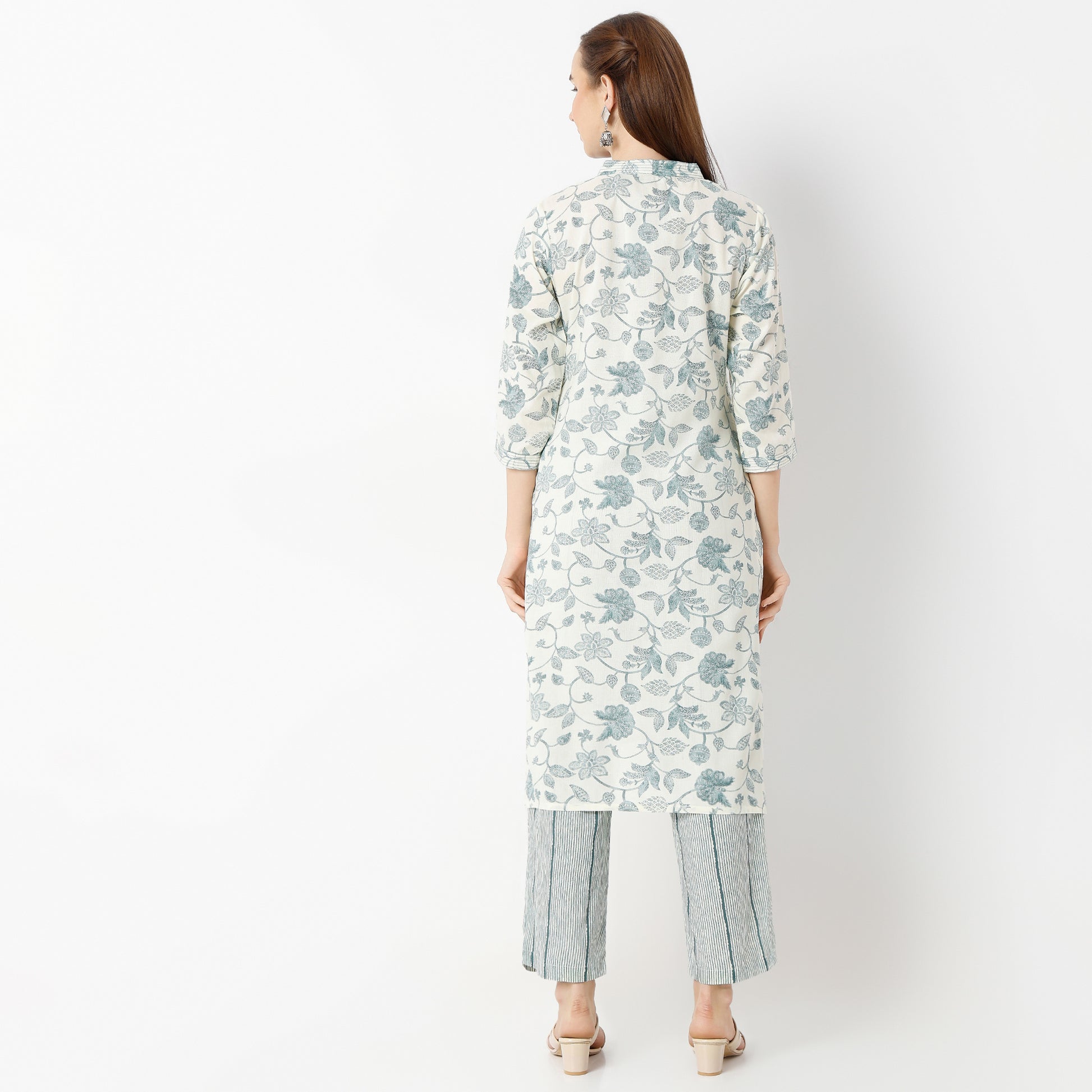 Regular Fit Printed V-Neck Kurta