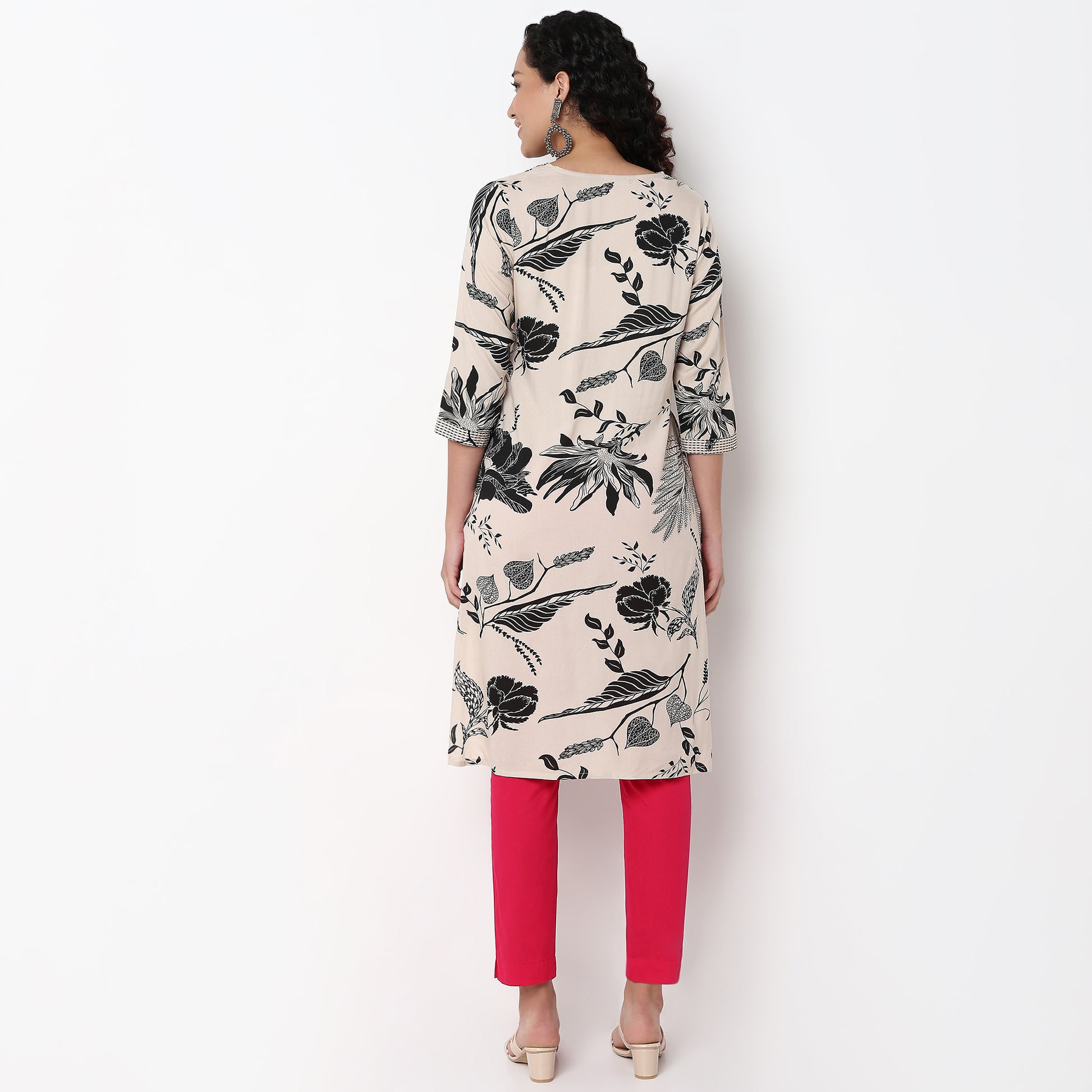 Printed V-Neck With Couching Straight Kurta