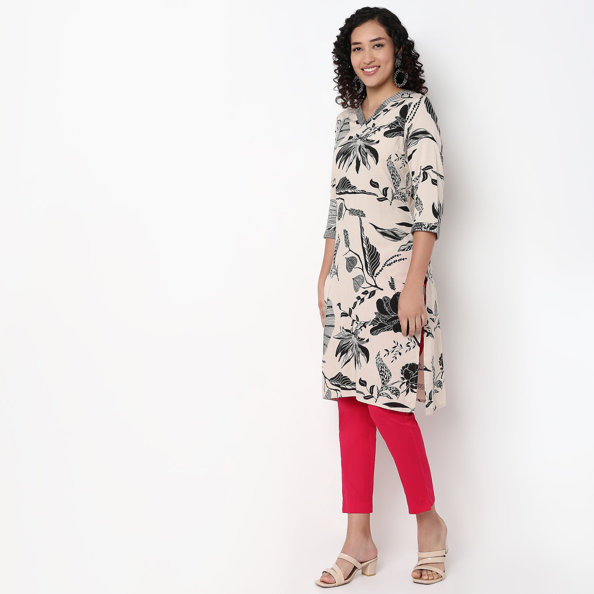 Printed V-Neck With Couching Straight Kurta
