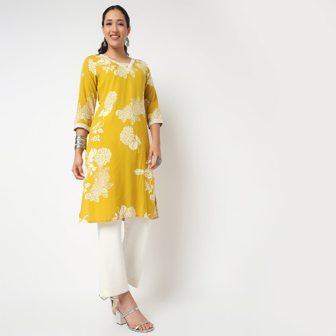 V Neck With Gusset Printed Kurta