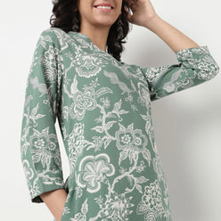 Order Now Women Printed V Neck Straight Fit Ethnic Wear Kurta by Style Union