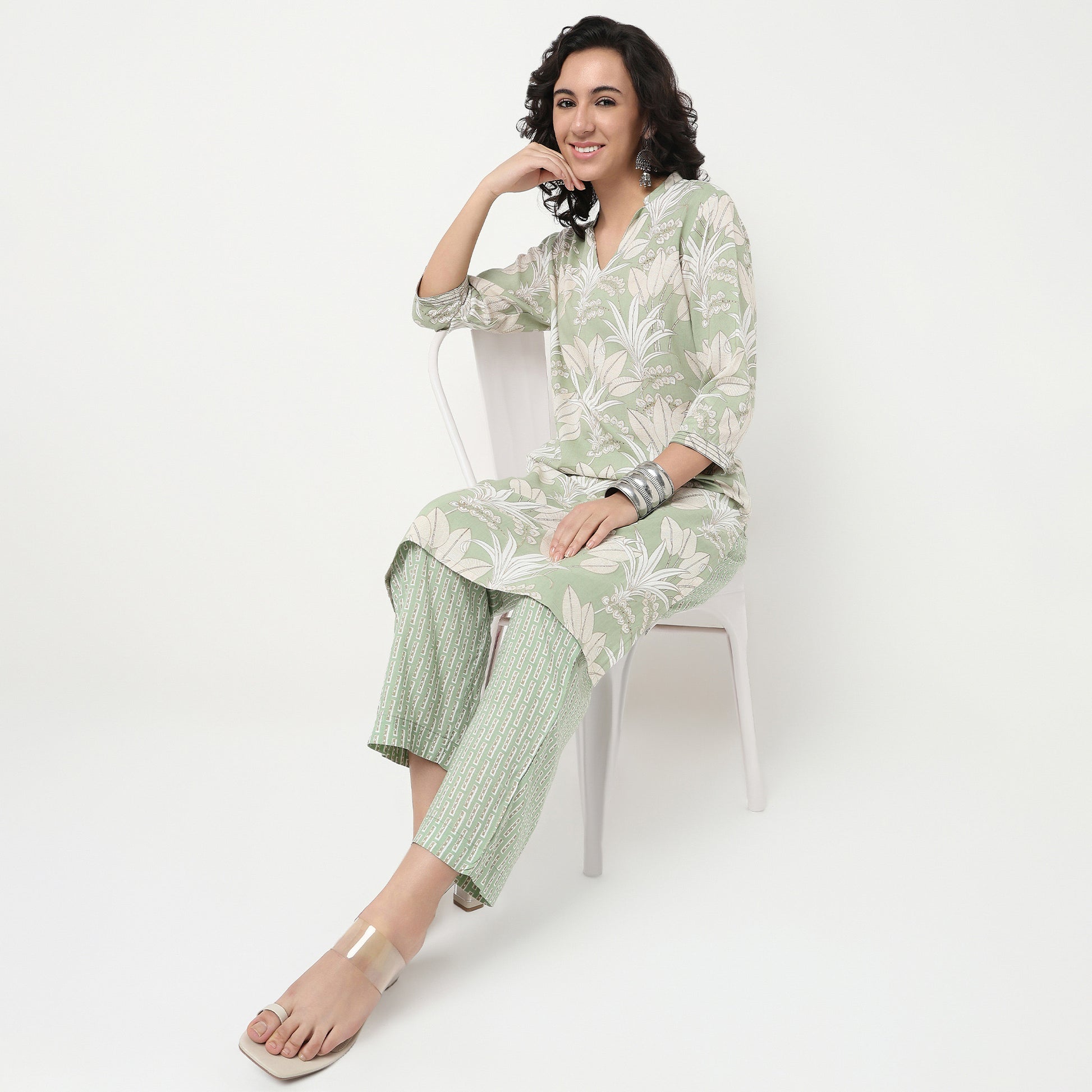 Order Now Women Printed V Neck Straight Fit Ethnic Wear Kurta by Style Union