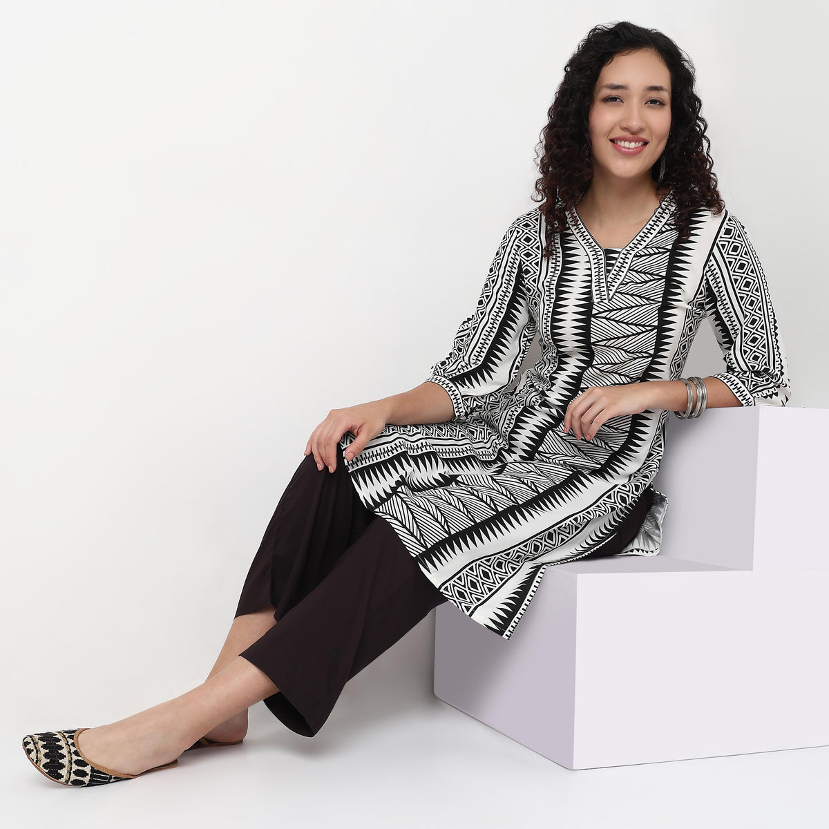 V-Neck With Gusset Printed Long Kurta