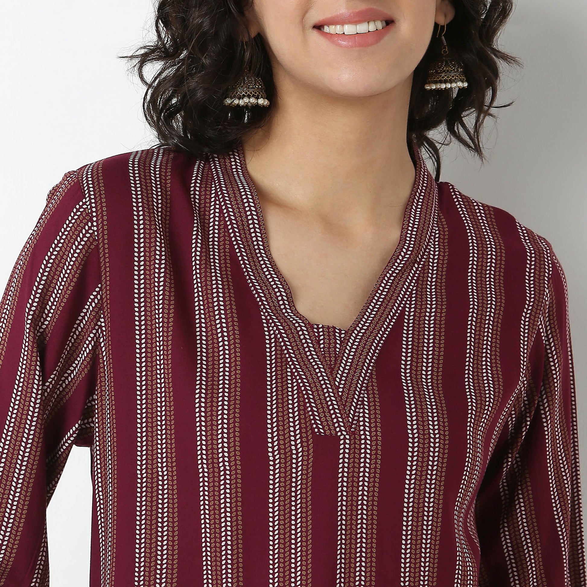 V-Neck With Gusset Printed Kurta