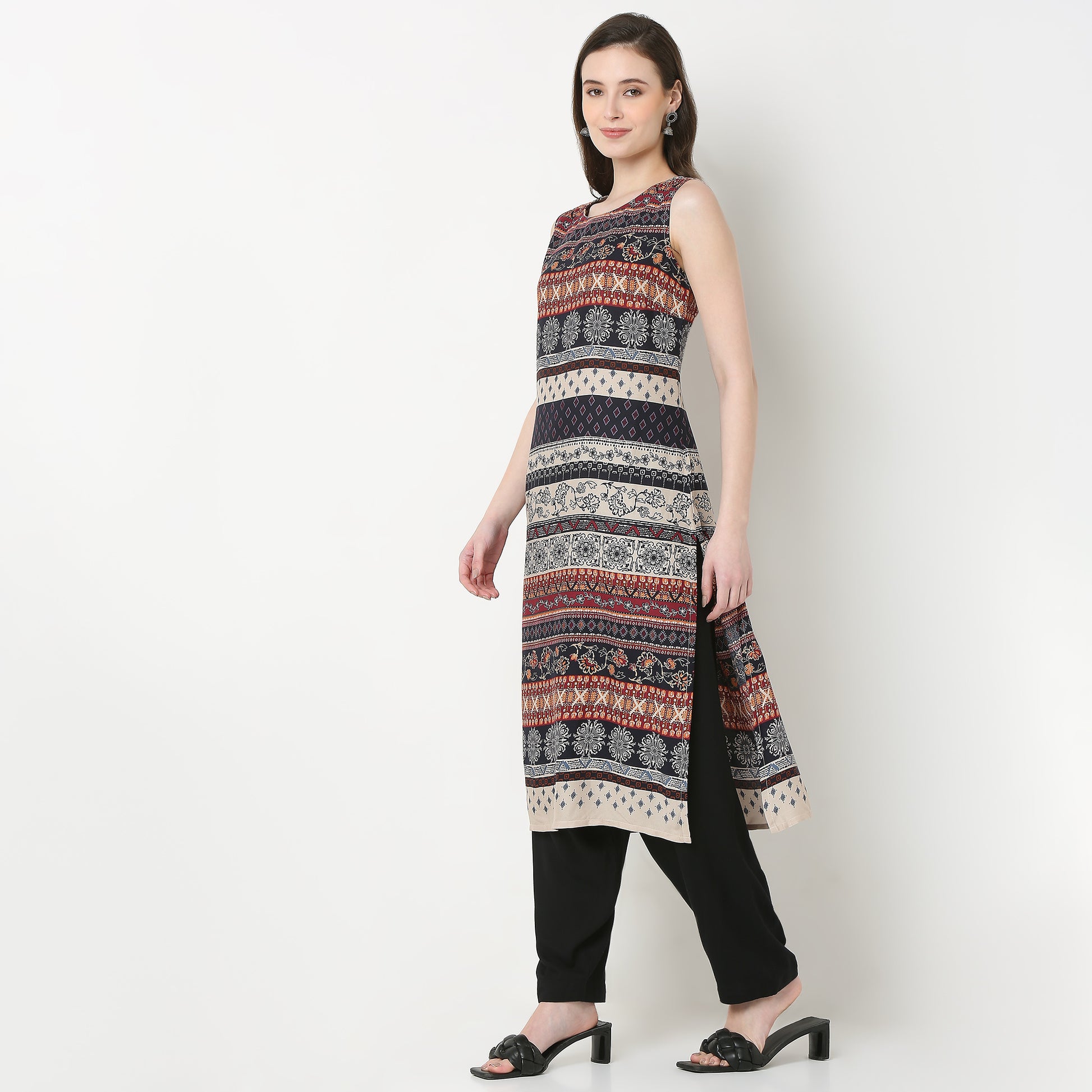 Boat Neck Printed Straigth Kurta