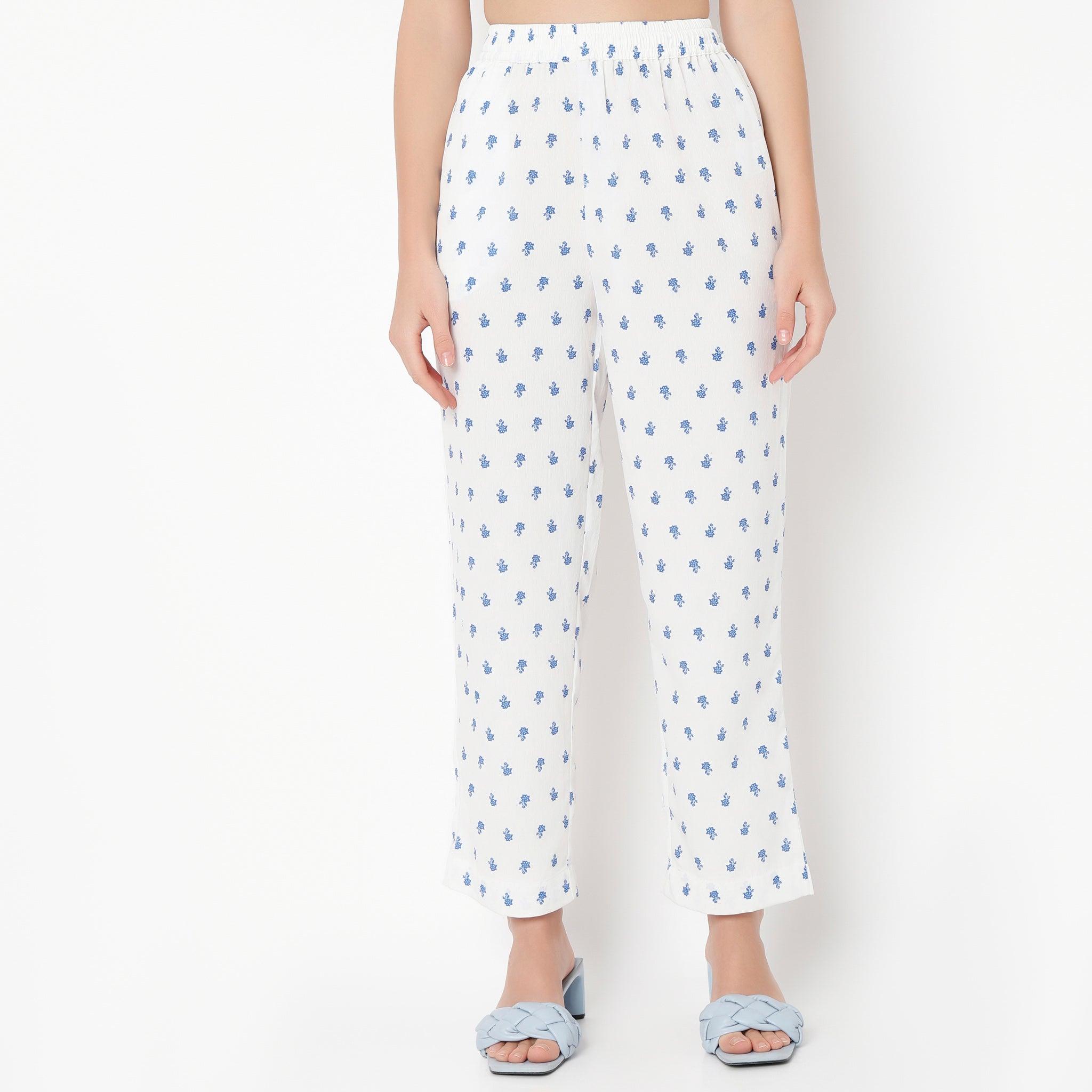 Straight Fit Printed Ankle Length Mid Rise Pants