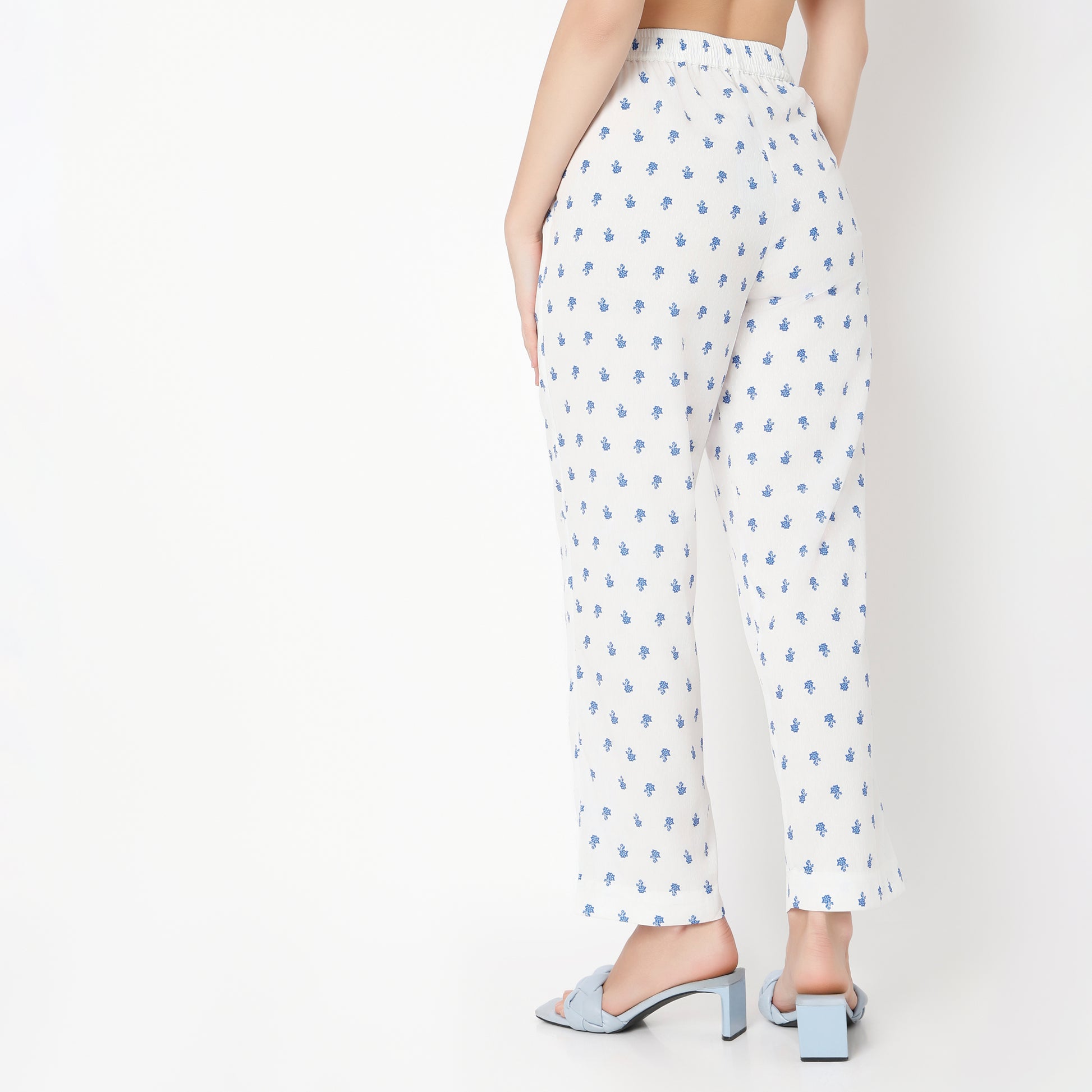 Straight Fit Printed Ankle Length Mid Rise Pants