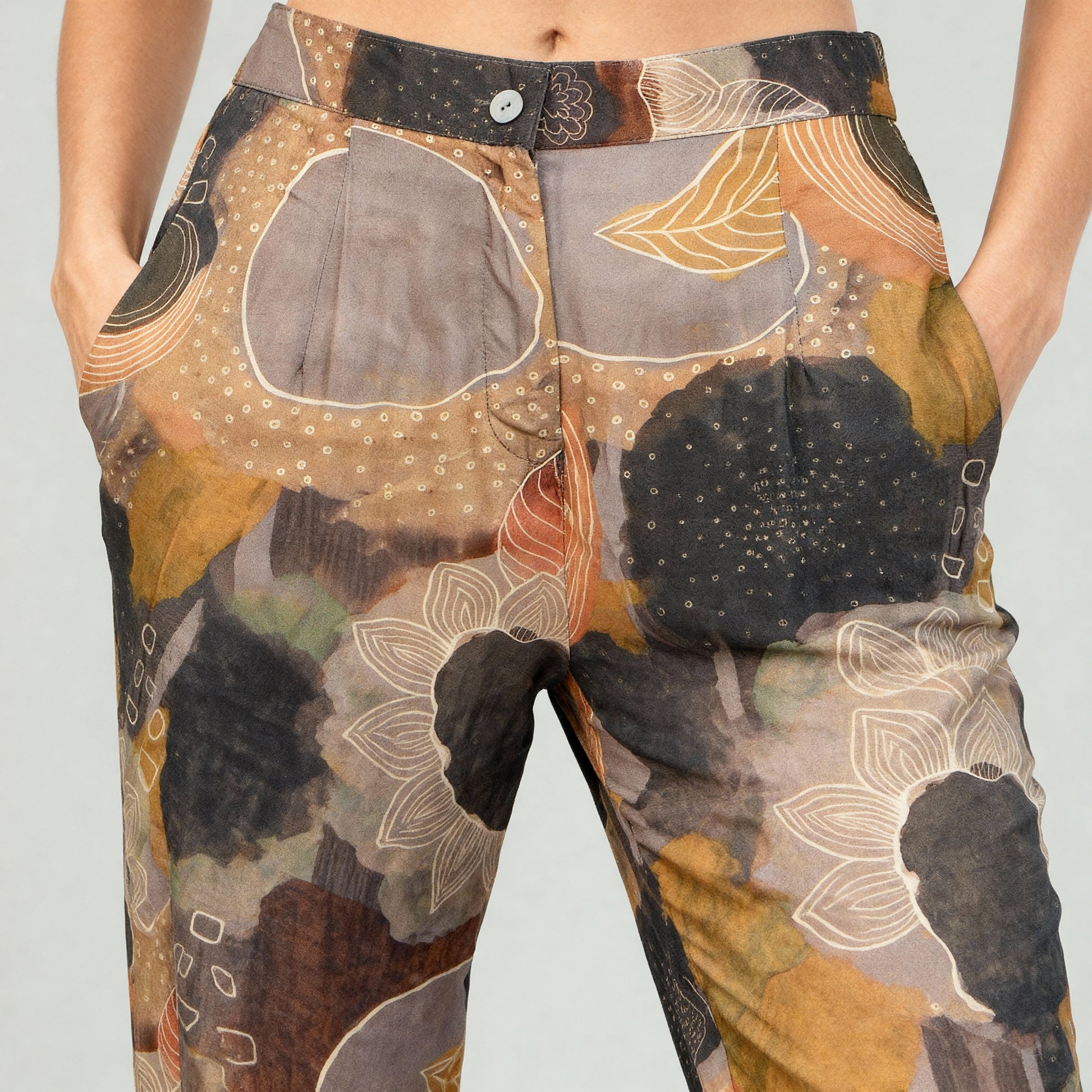 High Rise Printed Straight Pants