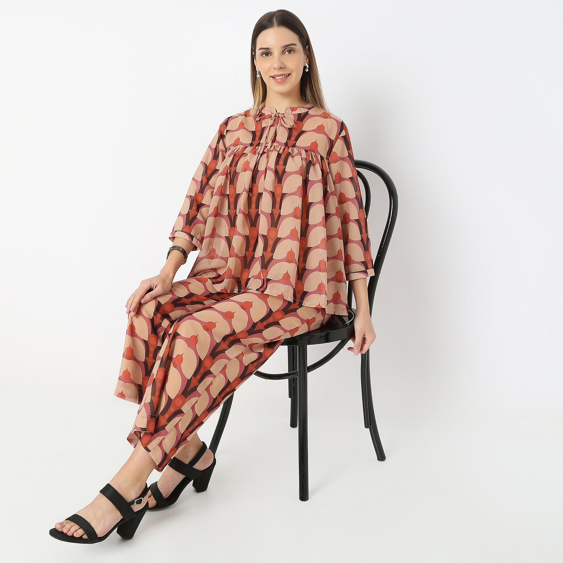 Abstract Gathered Band Neck Flared Top