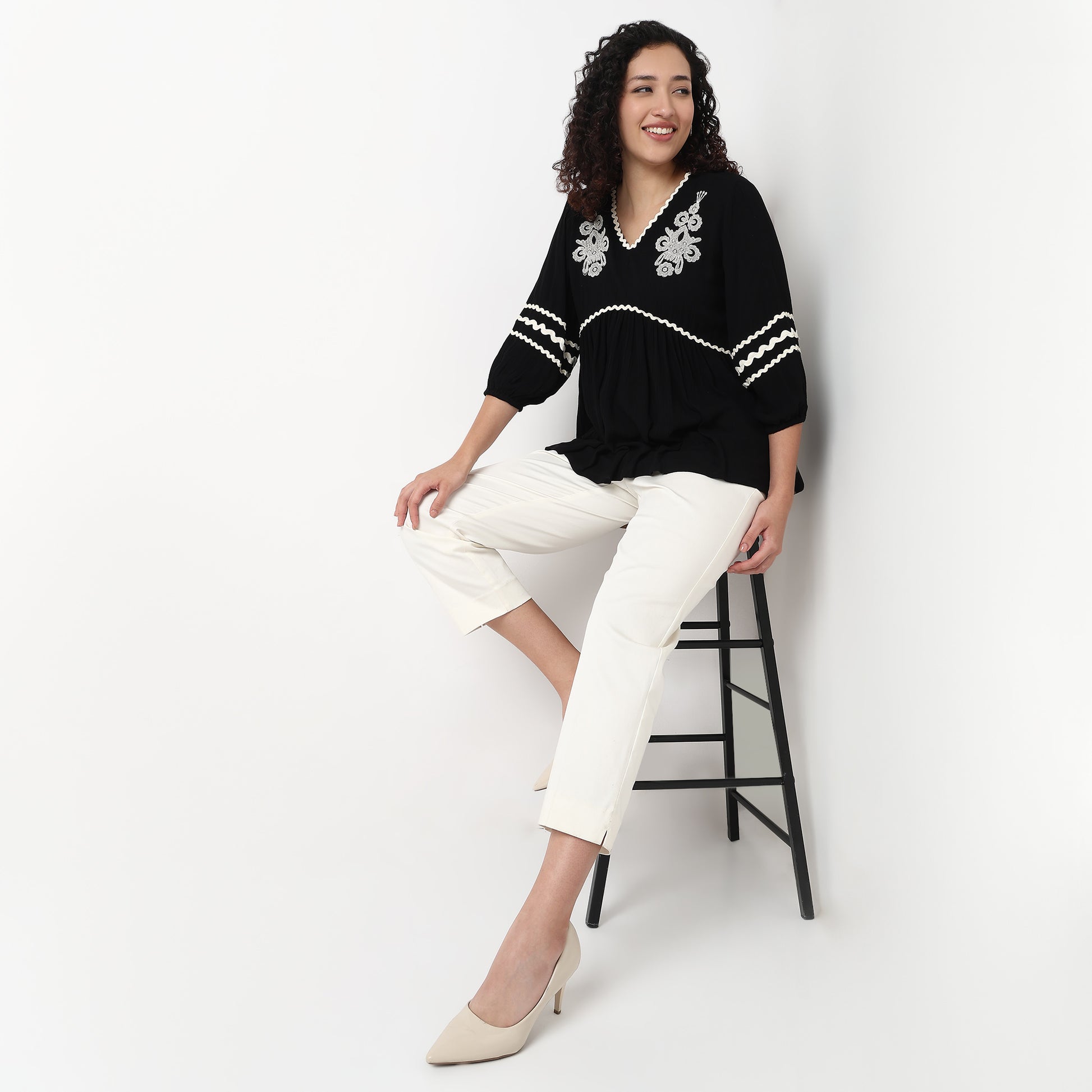 V-Neck W Cut Embroidered Top