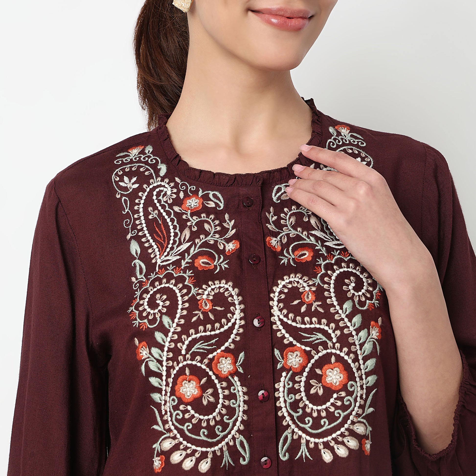 Embroidered Straight Top