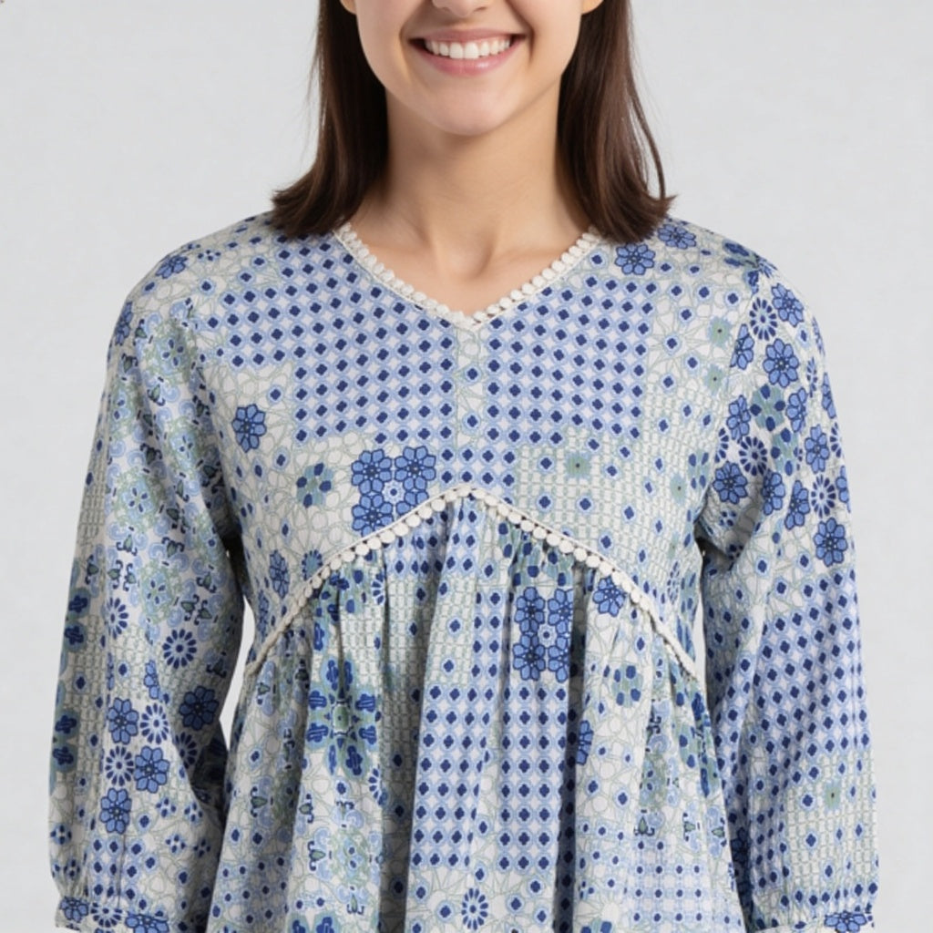 V-Neck Printed Flared W Cut Top