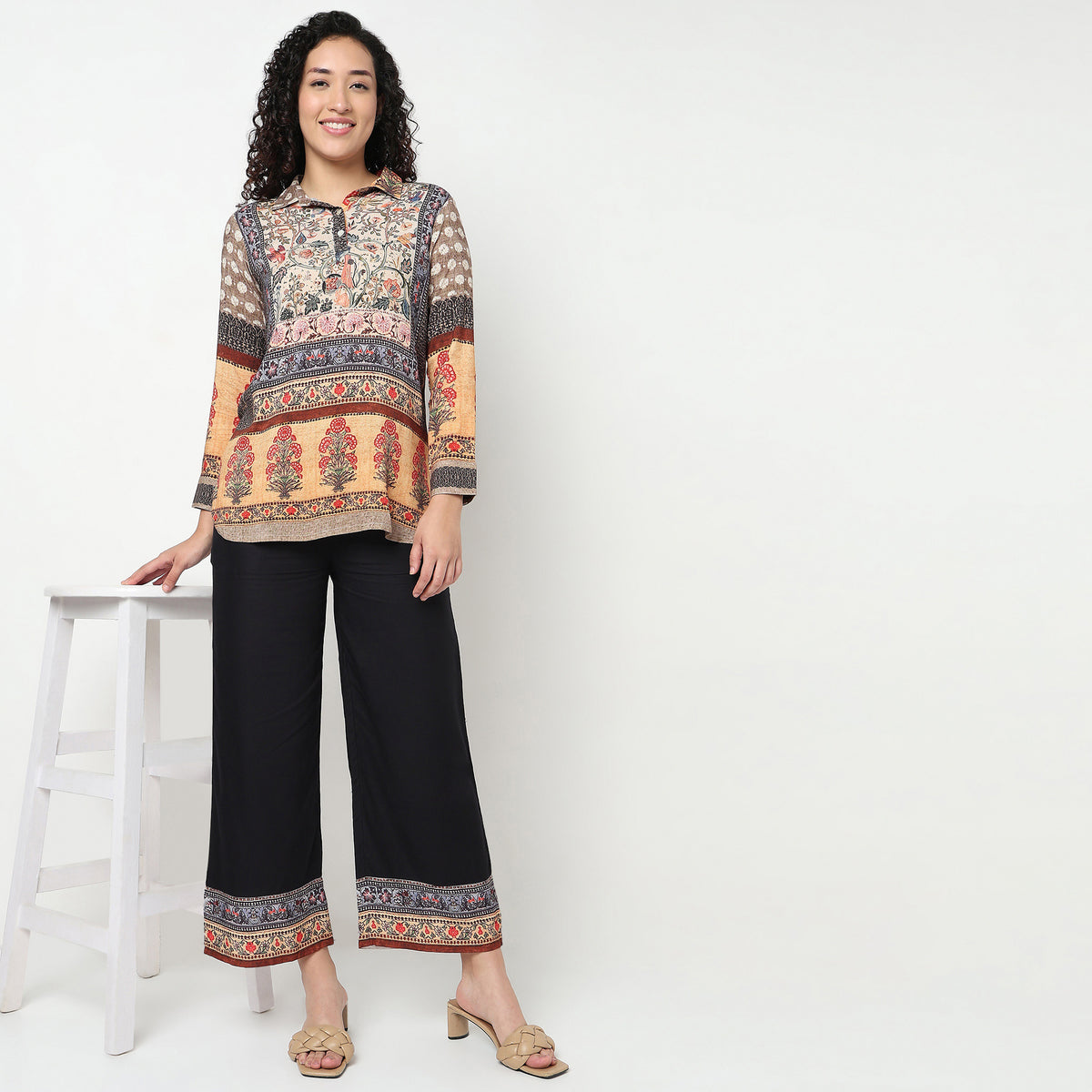 Buy Women Straight Fit Printed Full Sleeve Tunic  - Style Union