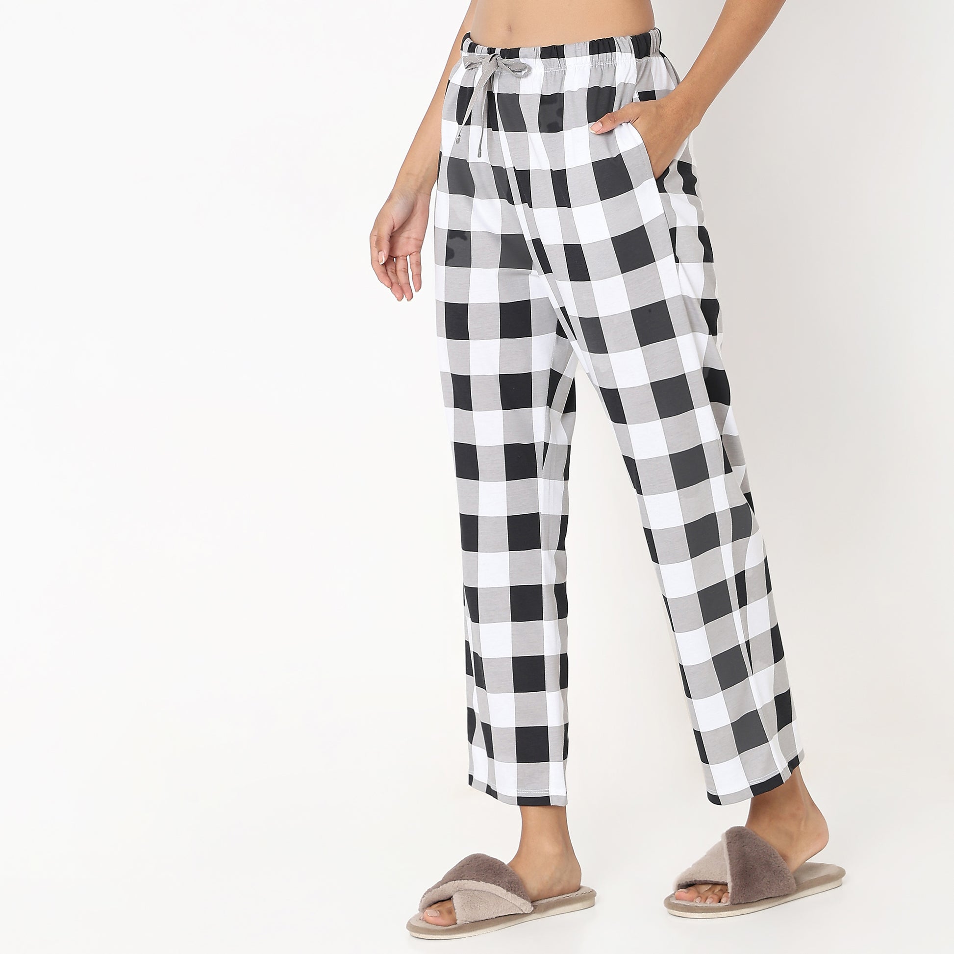 Regular Fit Printed Mid Rise Pyjamas