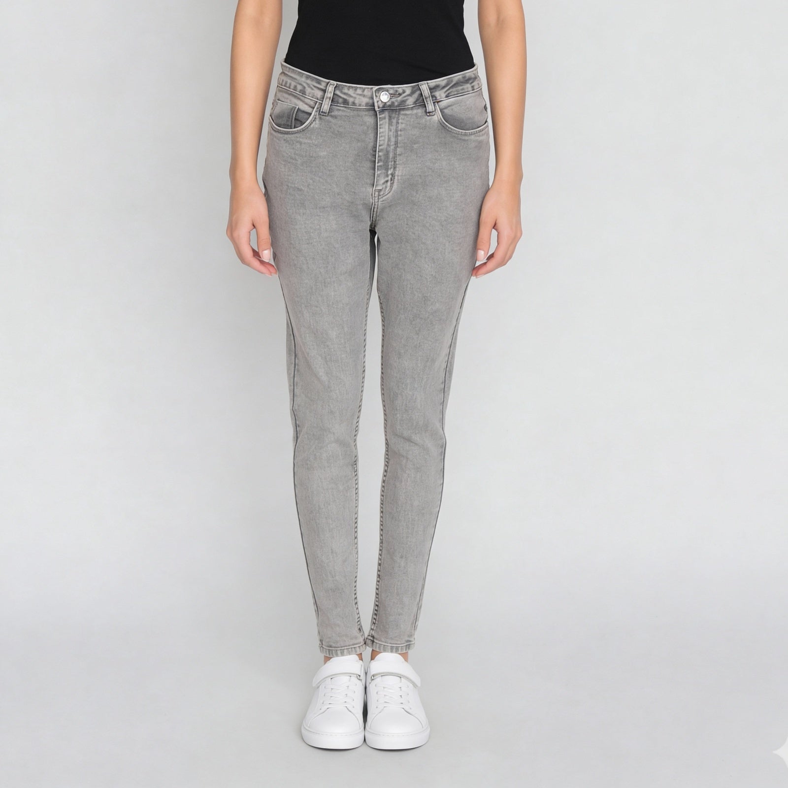 Skinny Fit Essential High Rise Jeans