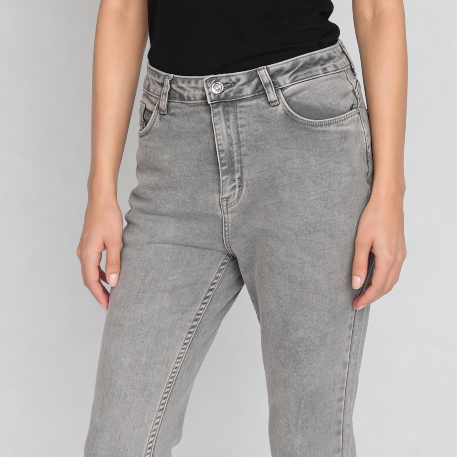 Skinny Fit Essential High Rise Jeans