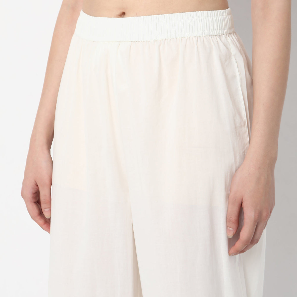Relaxed Fit Solid High Rise Ethnic Pants
