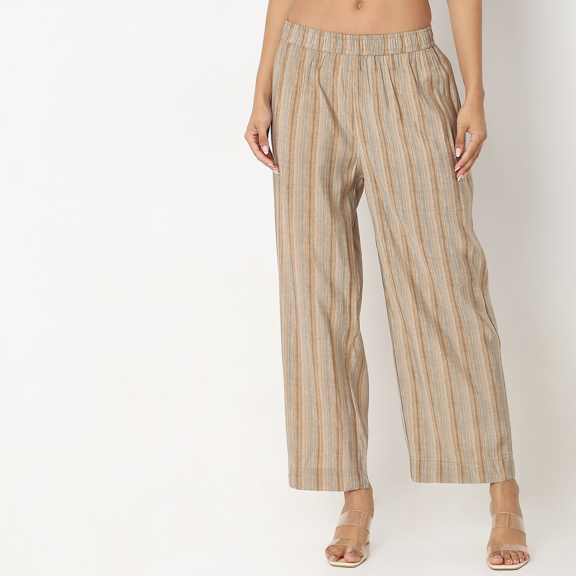 Regular Fit Printed Kurta With Pant Set