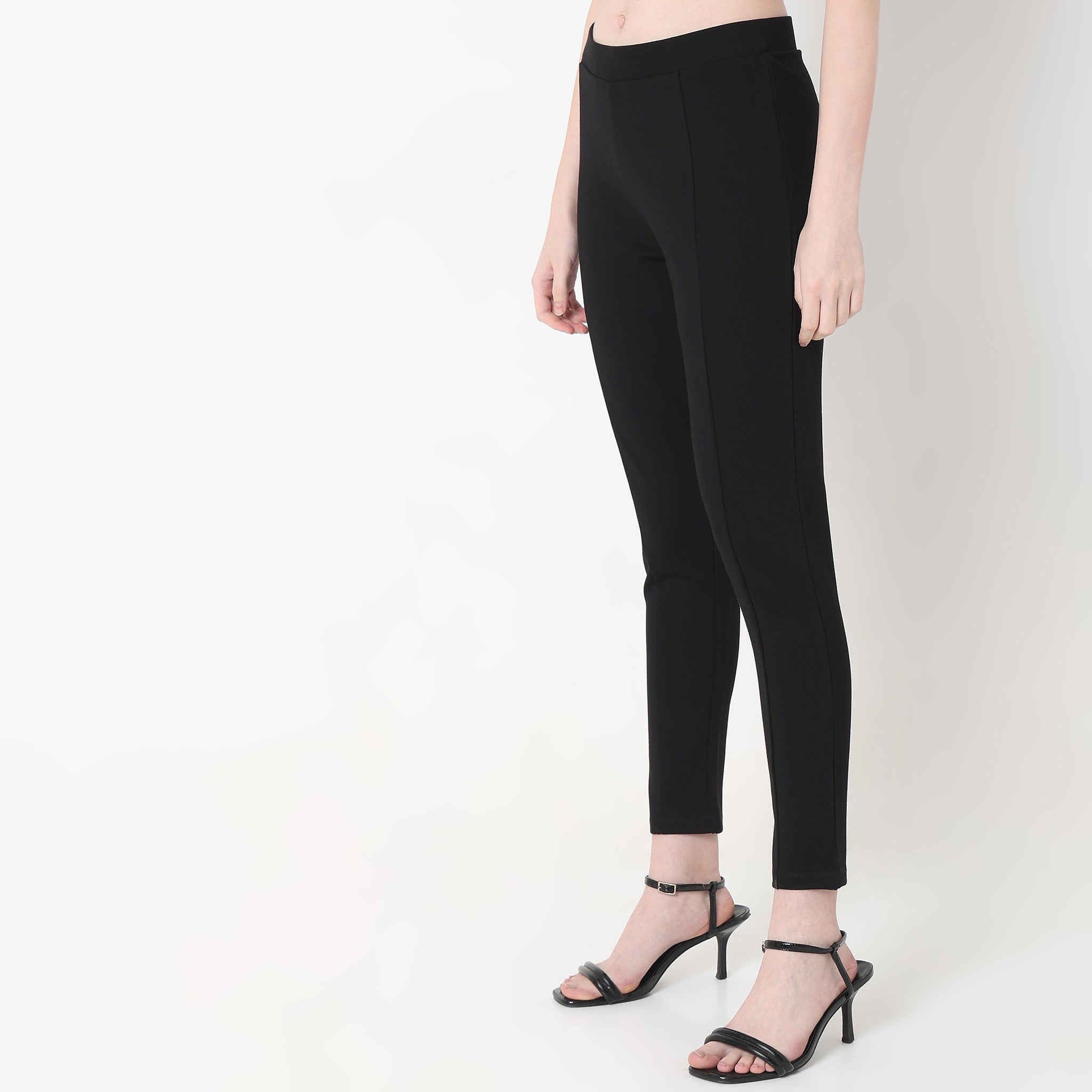 Slim Fit Solid High Rise Jeggings