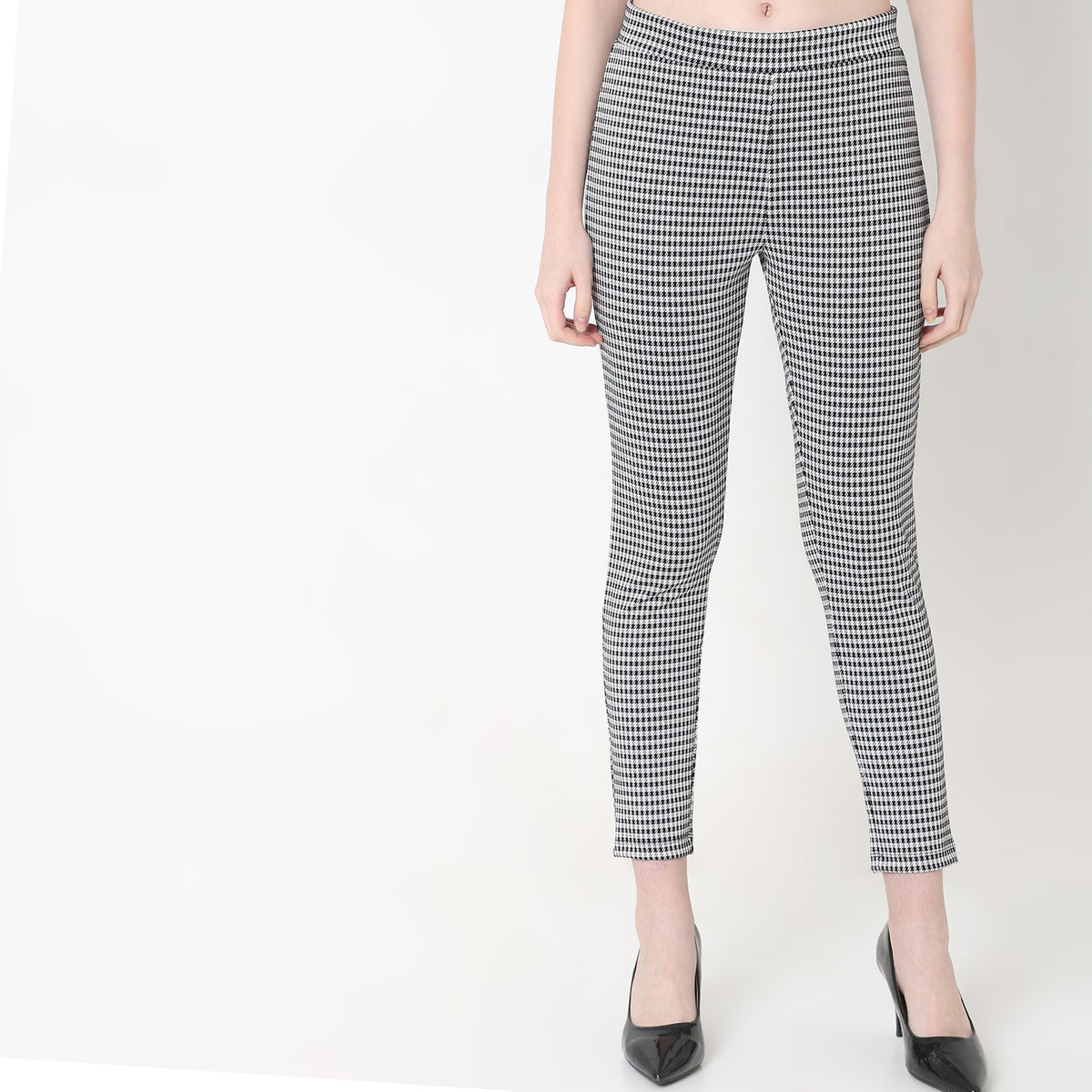 Slim Fit Checkered High Rise Jeggings