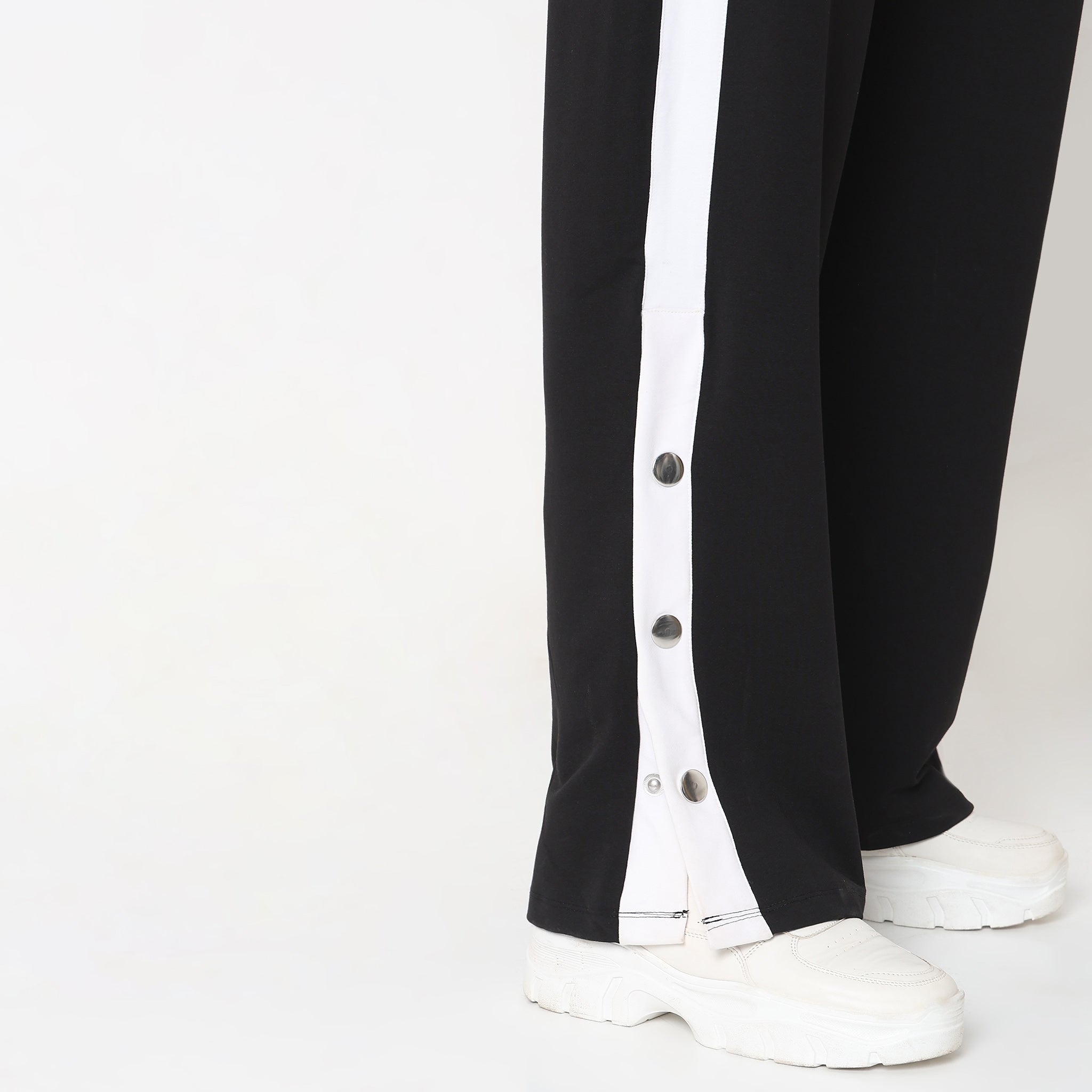 Regular Fit Solid High Rise Trackpants