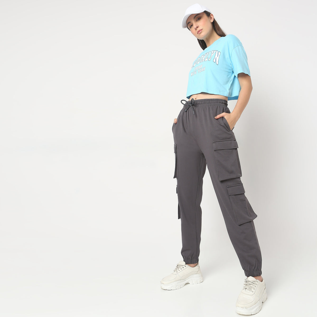 Regular Fit Solid Mid Rise Joggers