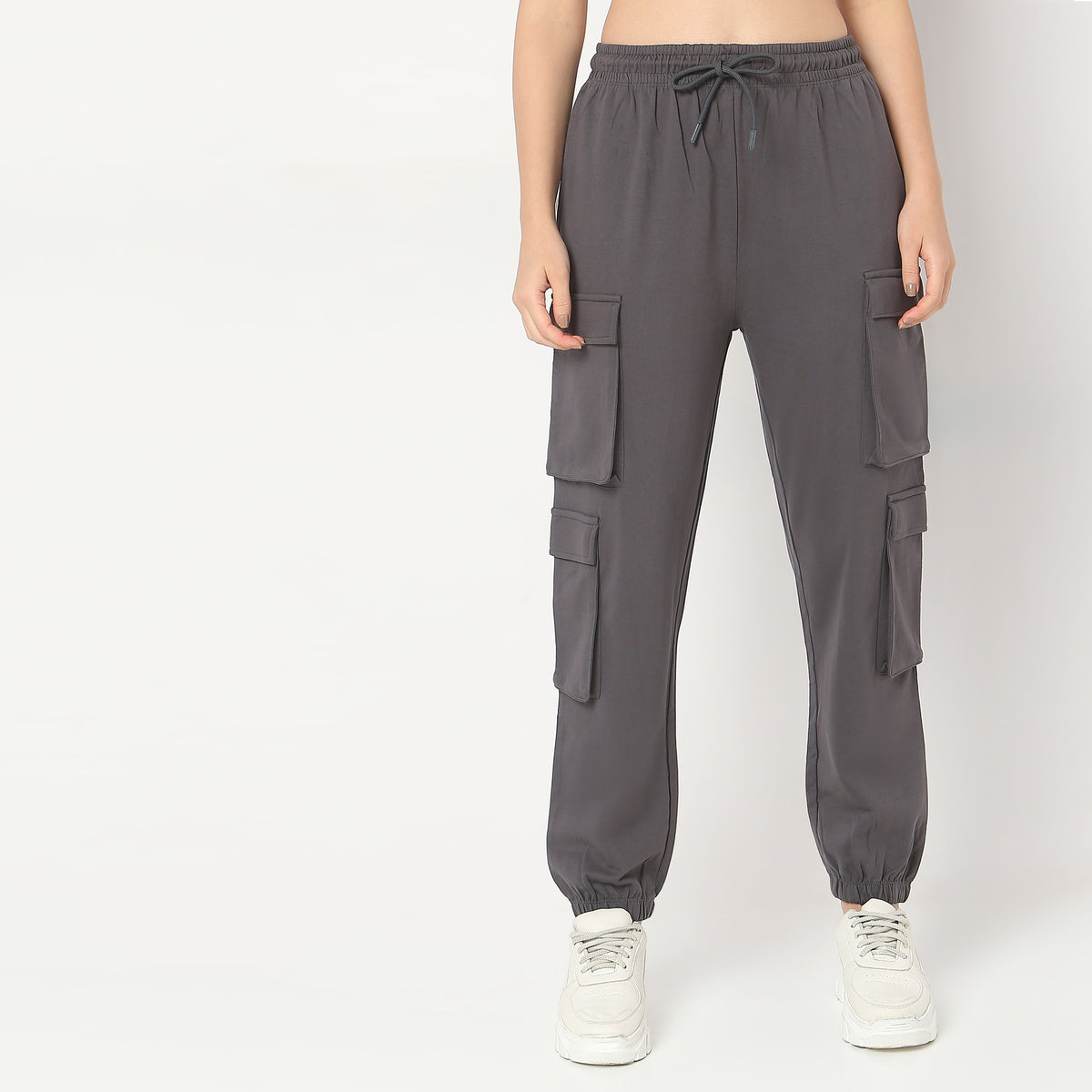 Regular Fit Solid Mid Rise Joggers