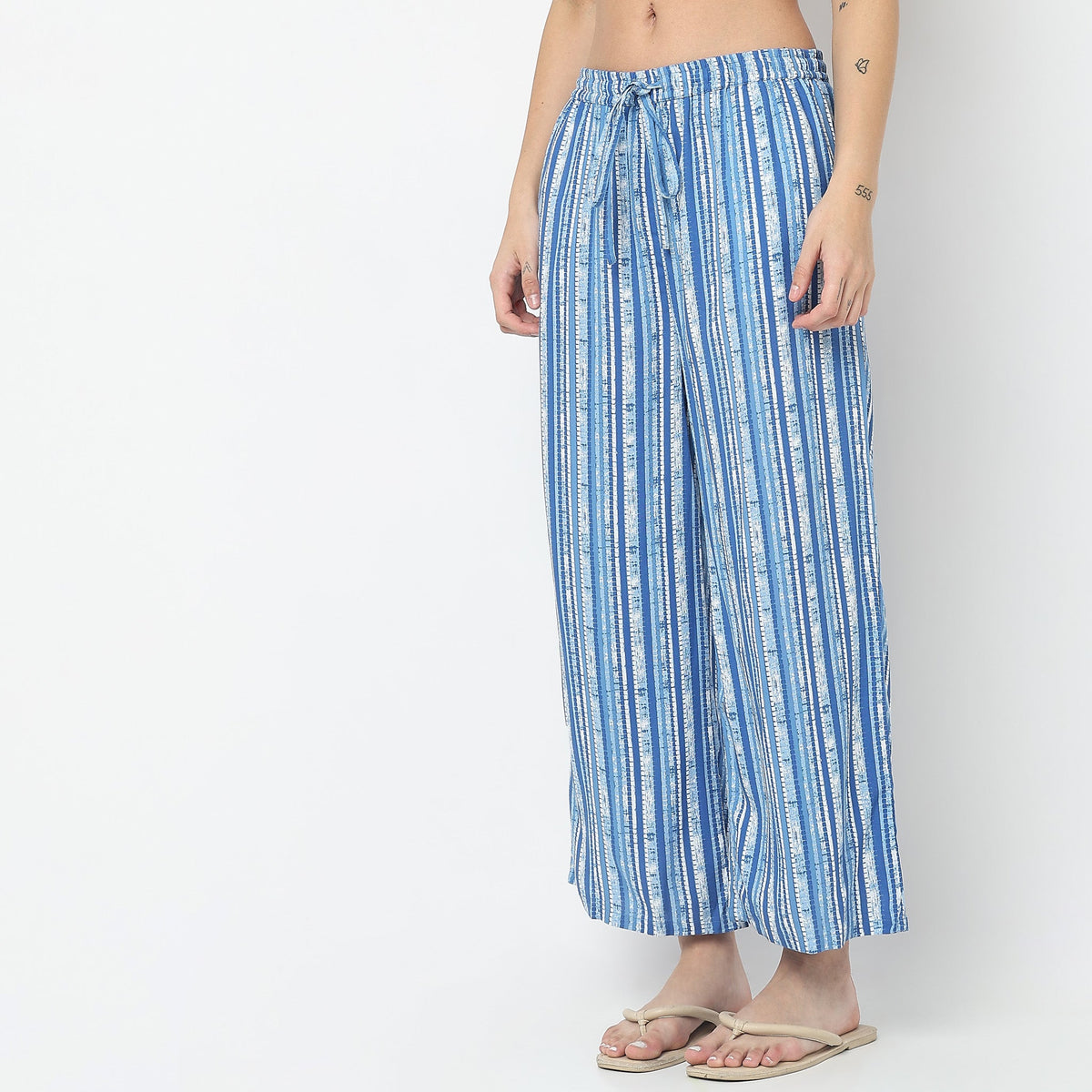Regular Fit Printed Mid Rise Palazzos