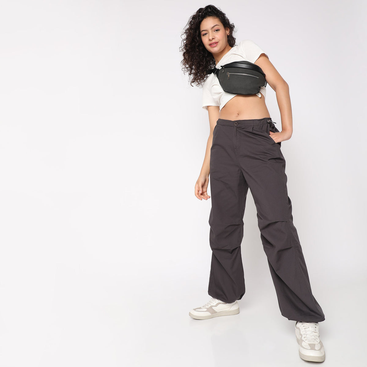 Regular Fit Solid Mid Rise Trousers