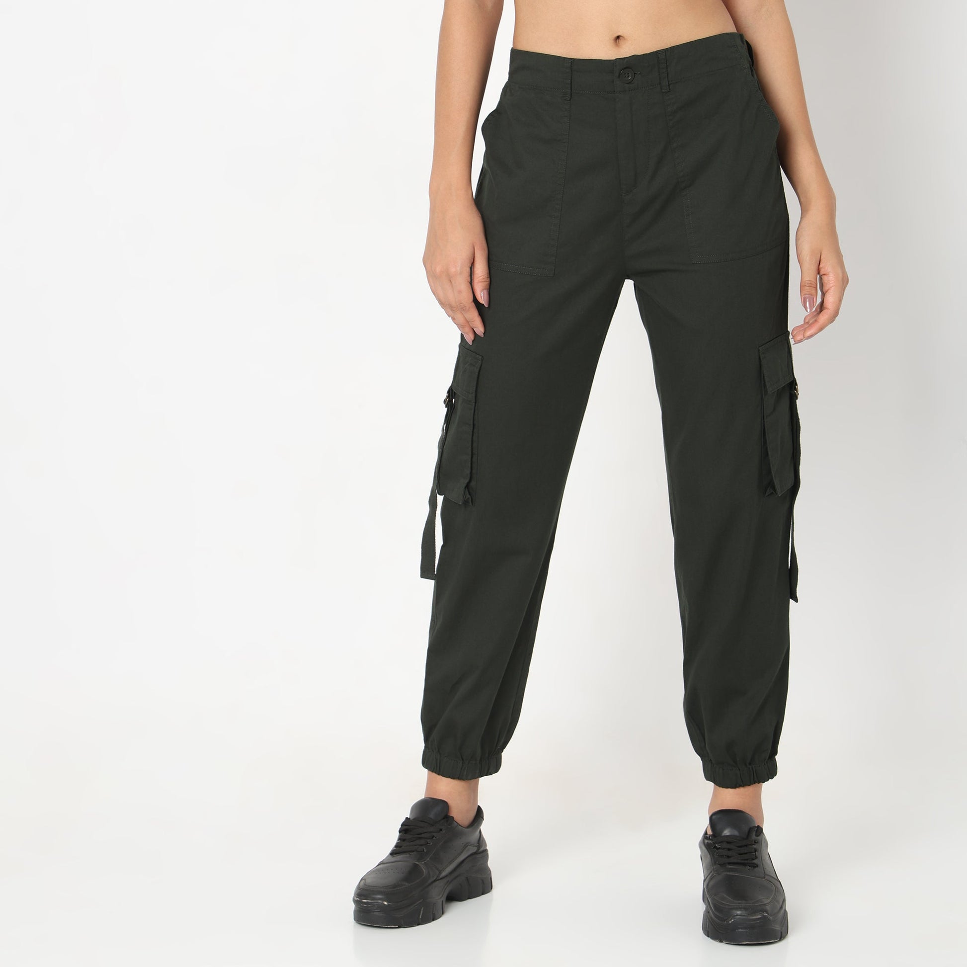 Regular Fit Solid Mid Rise Joggers