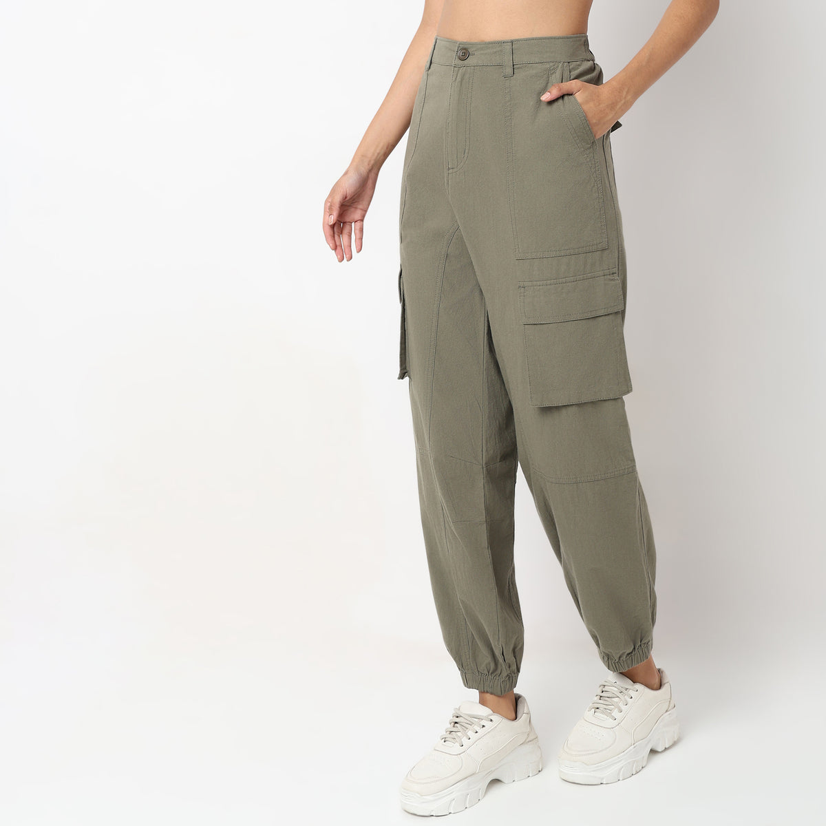 Regular Fit Solid Mid Rise Cargos