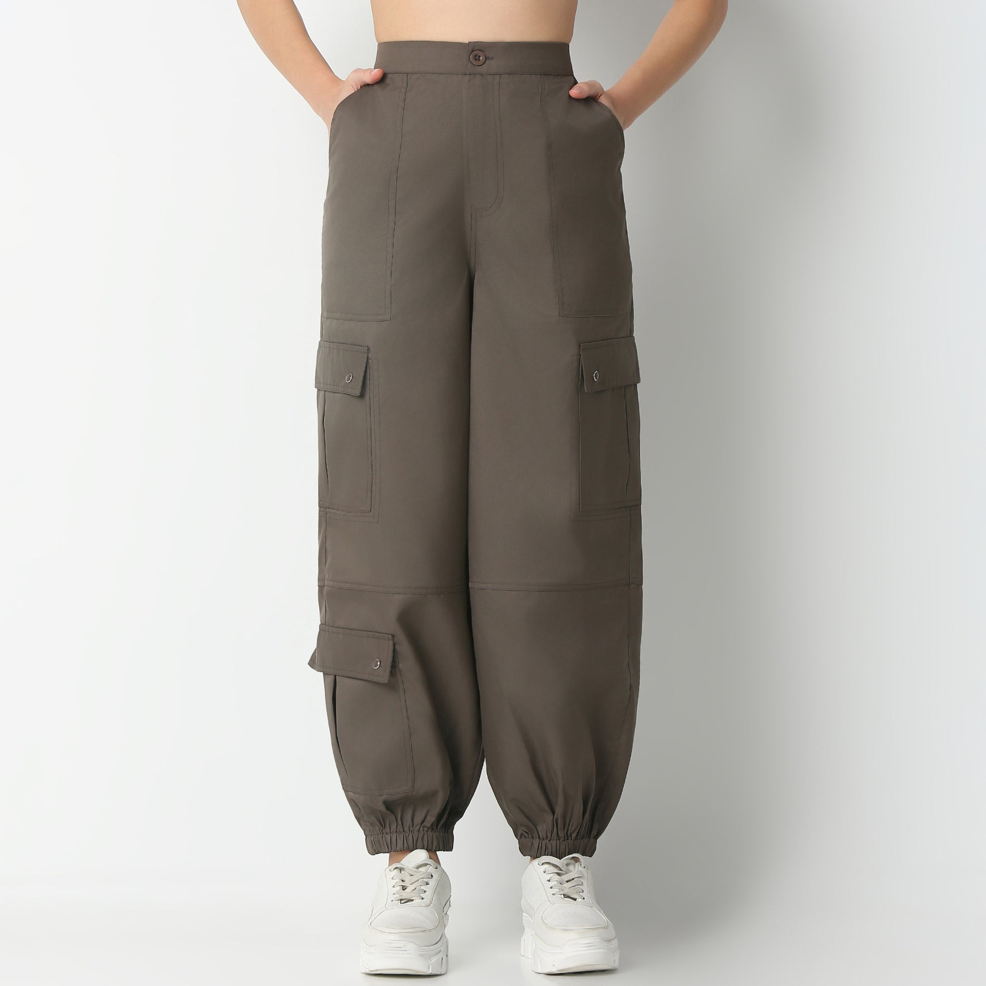 Regular Fit Solid Mid Rise Cargos
