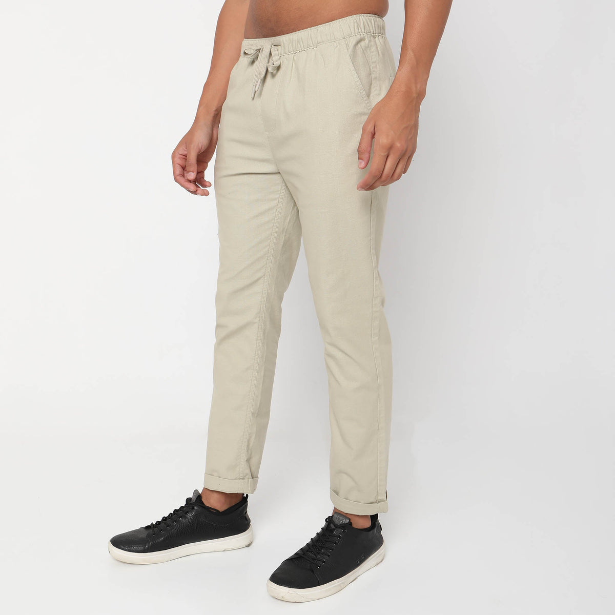 Regular Fit Solid Mid Rise Joggers