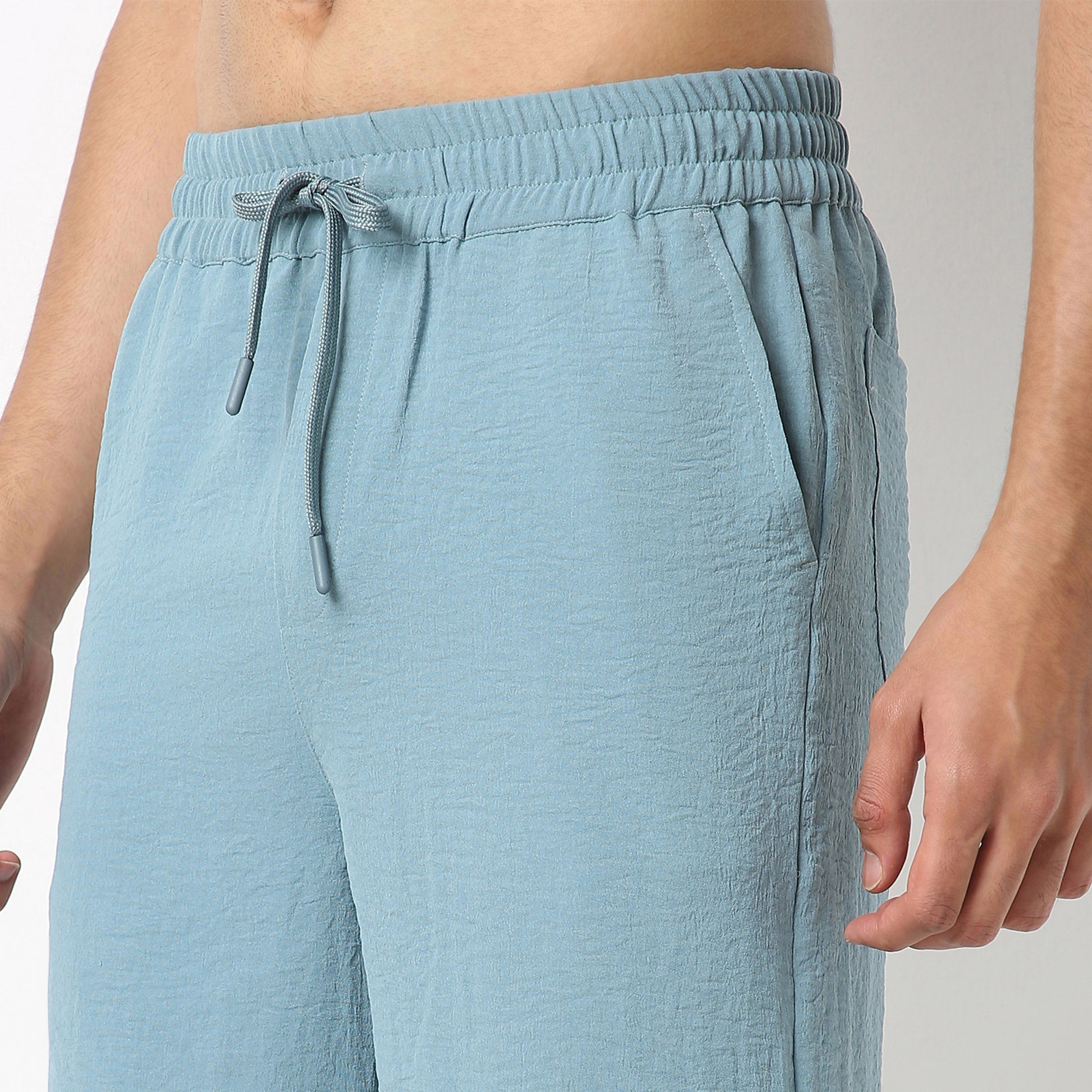 Regular Fit Solid Short Length Mid Rise Shorts