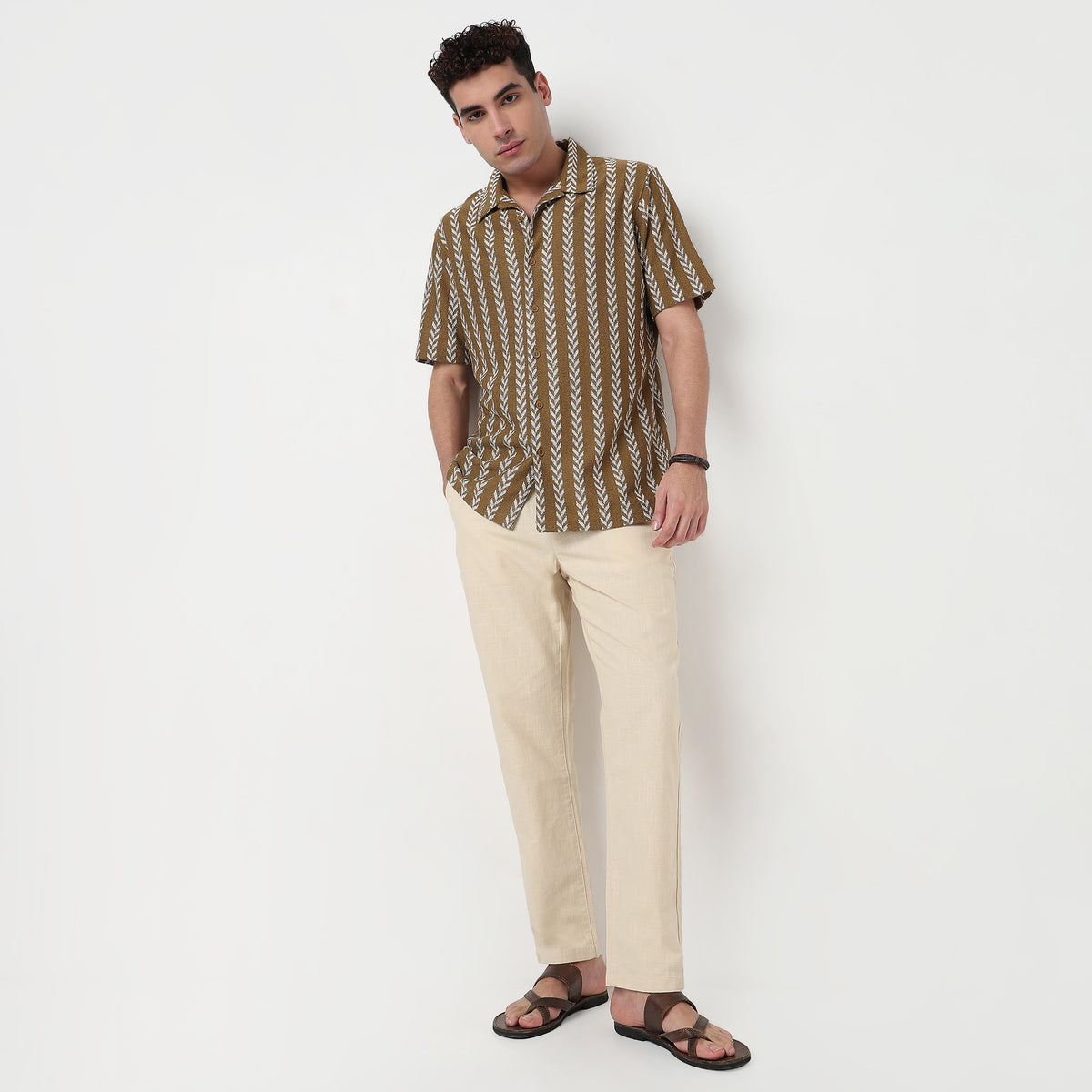 Buy Men Regular Fit Solid Regular Length Mid Rise Pants  - Style Union