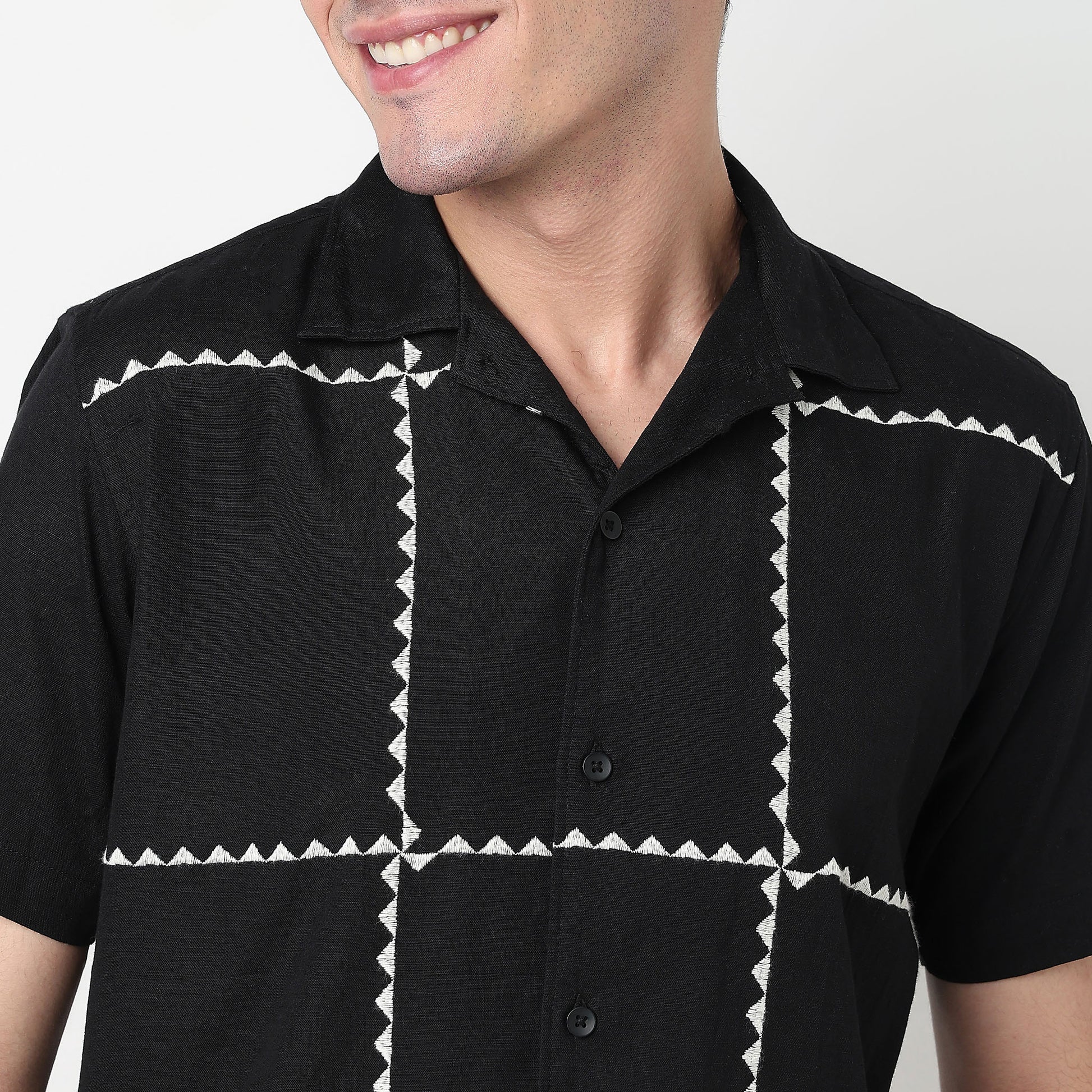 Buy Men Relaxed Fit Embroidered Half Sleeve Shirt  - Style Union