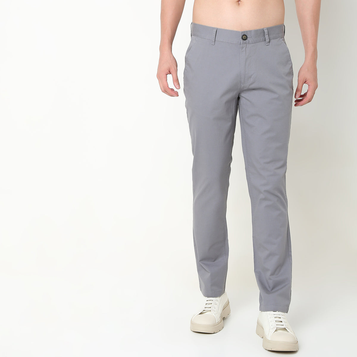 Regular Fit Solid Mid Rise Chinos