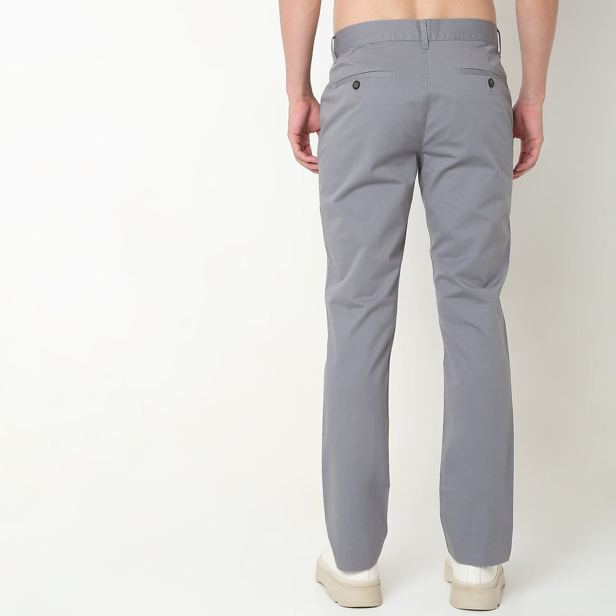 Regular Fit Solid Mid Rise Chinos