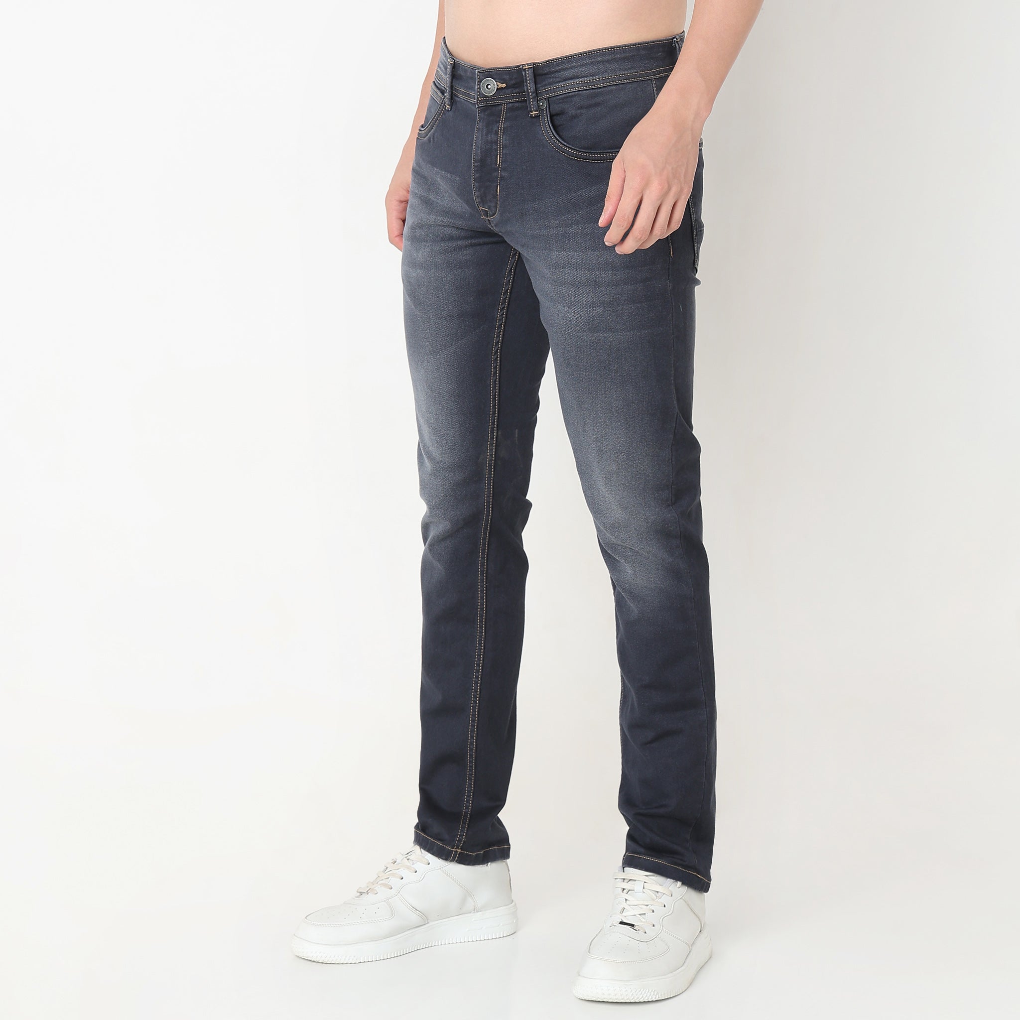 Straight Fit Solid Mid Rise Jeans