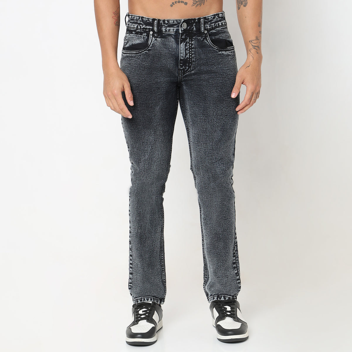 Slim Fit Solid Mid Rise Jeans