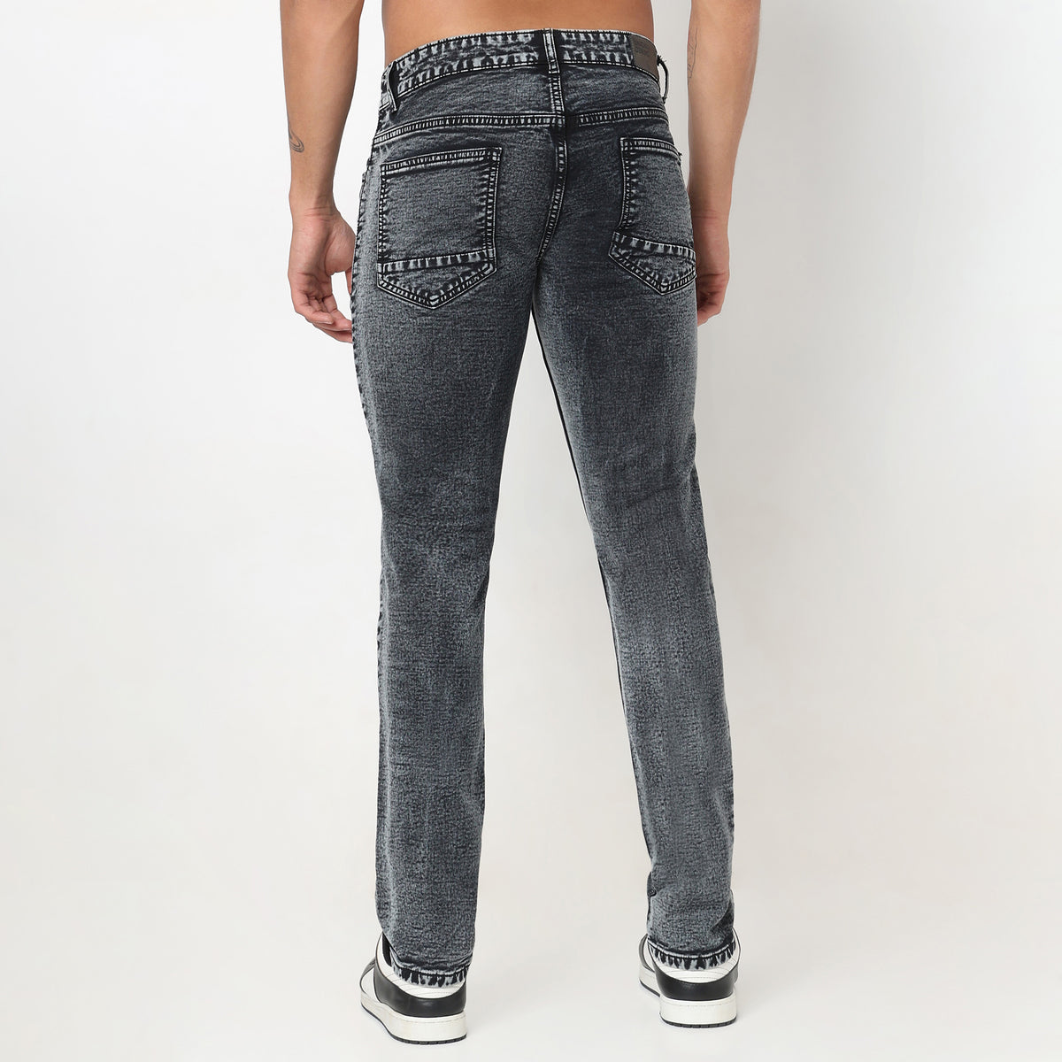 Slim Fit Solid Mid Rise Jeans