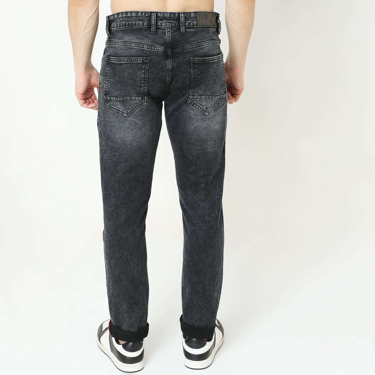 Straight Fit Solid Mid Rise Jeans