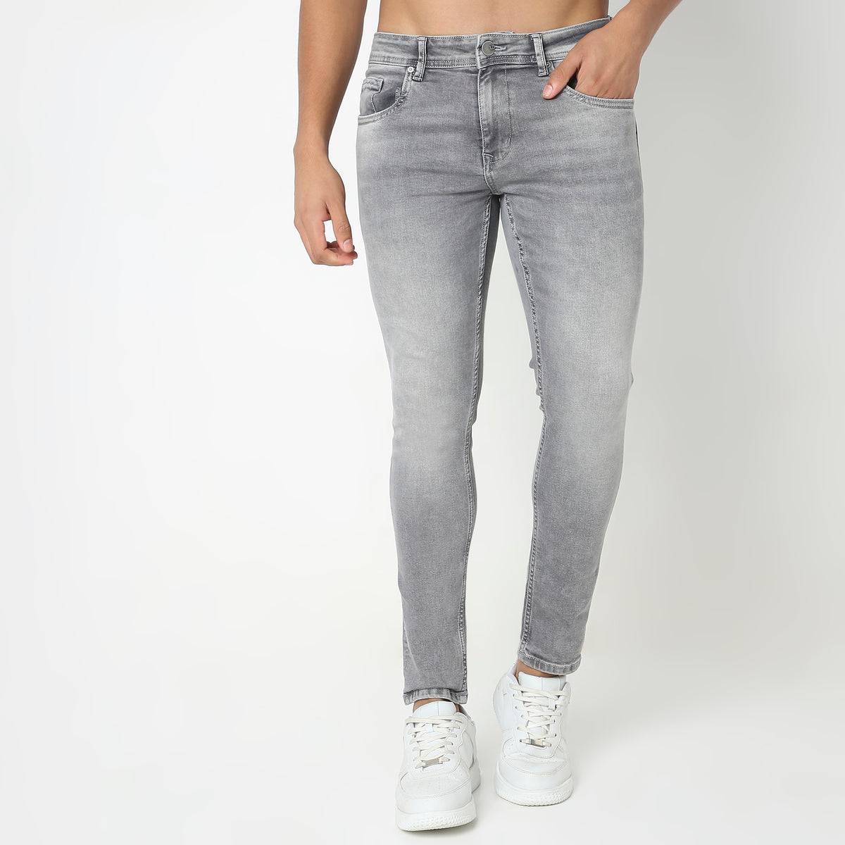 Skinny Fit Solid Mid Rise Jeans